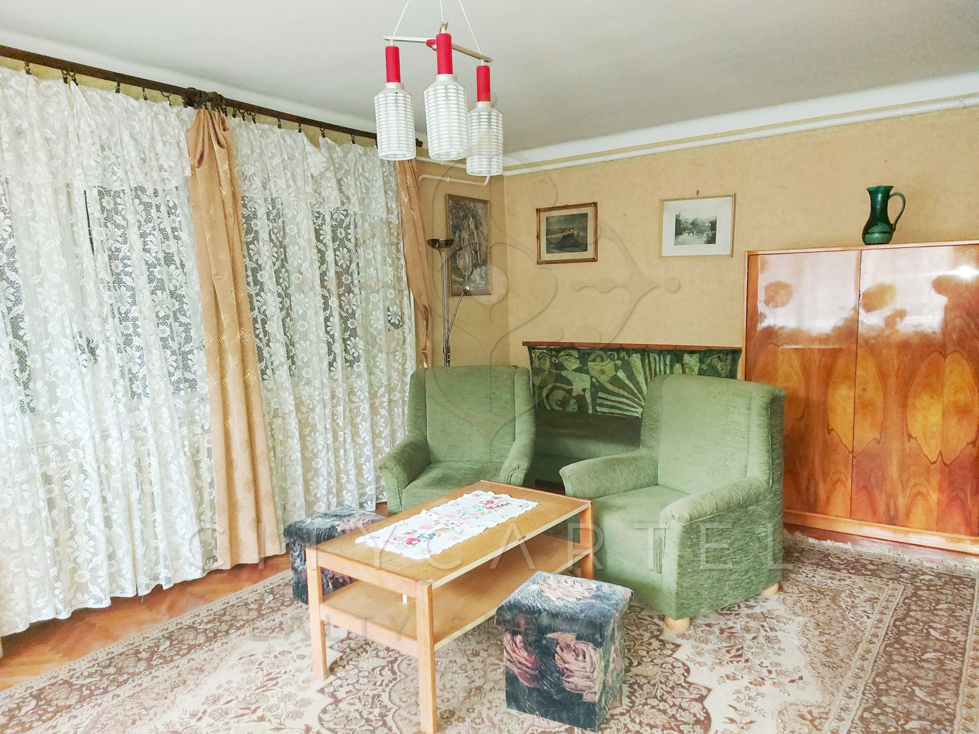 A fájl már létezik a célhelyen: import/kepek/vizjeles_4843149.jpg
For sale house Dunavecse  378 m<sup>2</sup> 88.49 millió Ft