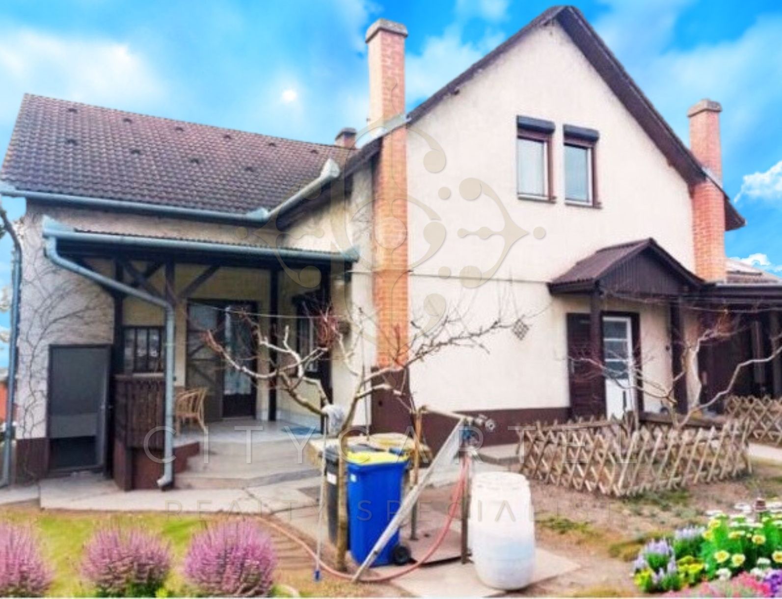 A fájl már létezik a célhelyen: import/kepek/vizjeles_4846062.jpg
For sale house Dunavecse  378 m<sup>2</sup> 88.49 millió Ft