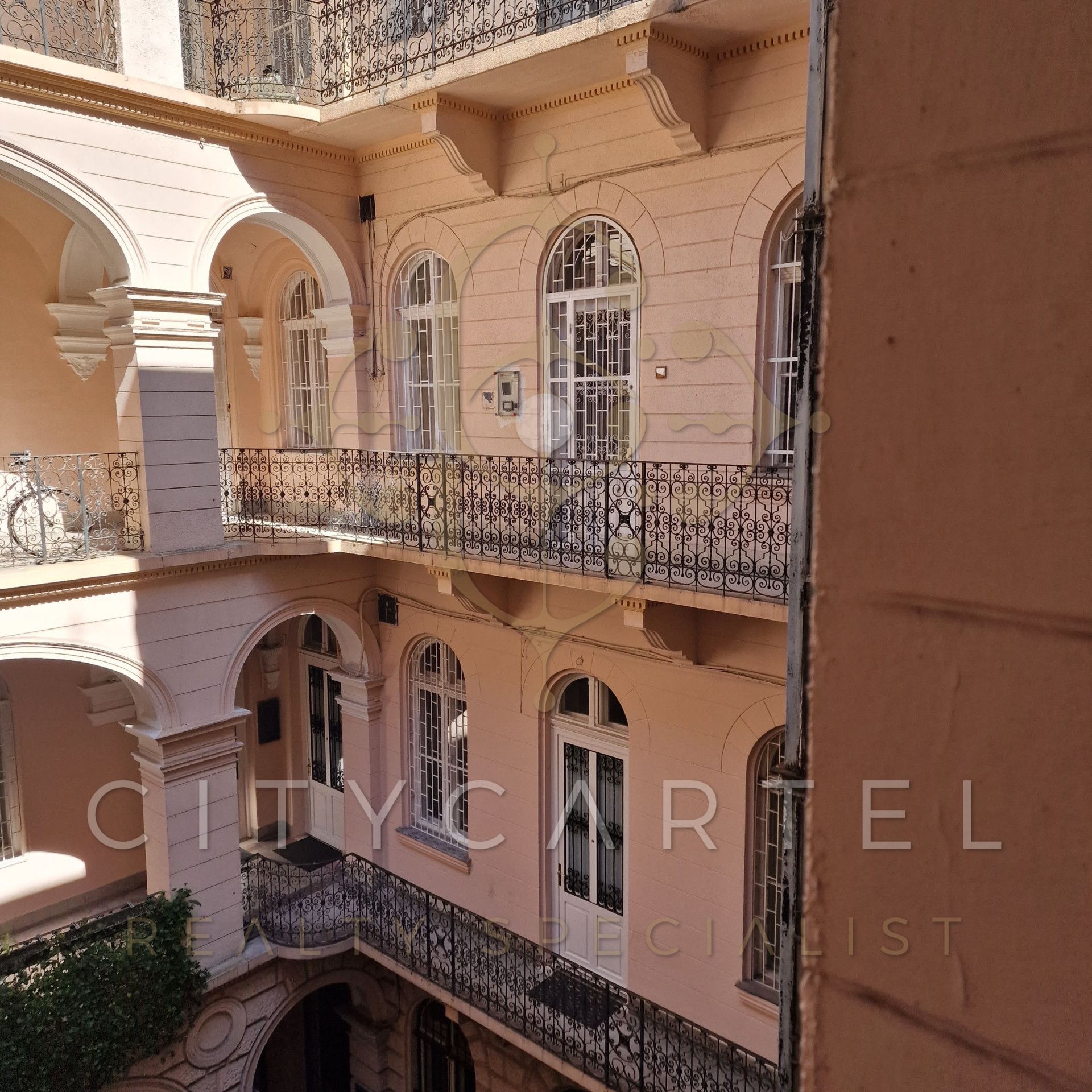 A fájl már létezik a célhelyen: import/kepek/vizjeles_4848913.jpg
For sale Office other Budapest, VI. kerület  67 m<sup>2</sup> 172000 EUR