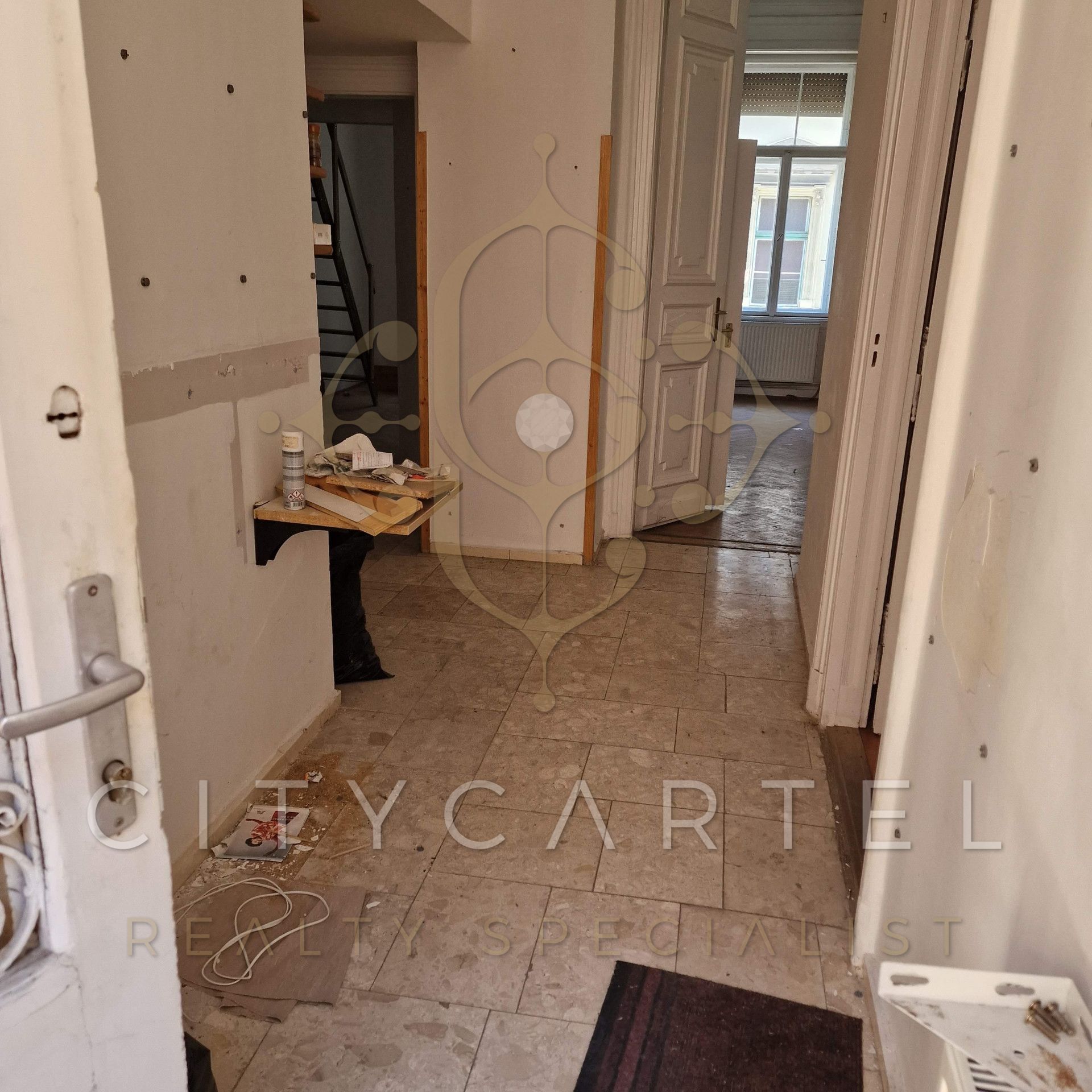 A fájl már létezik a célhelyen: import/kepek/vizjeles_4848915.jpg
For sale Office other Budapest, VI. kerület  67 m<sup>2</sup> 172000 EUR