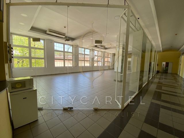 A fájl már létezik a célhelyen: import/kepek/vizjeles_4871484.jpg
Eladó Iroda irodaházban B Budapest, III. kerület  60 m<sup>2</sup> 0.215 millió Ft