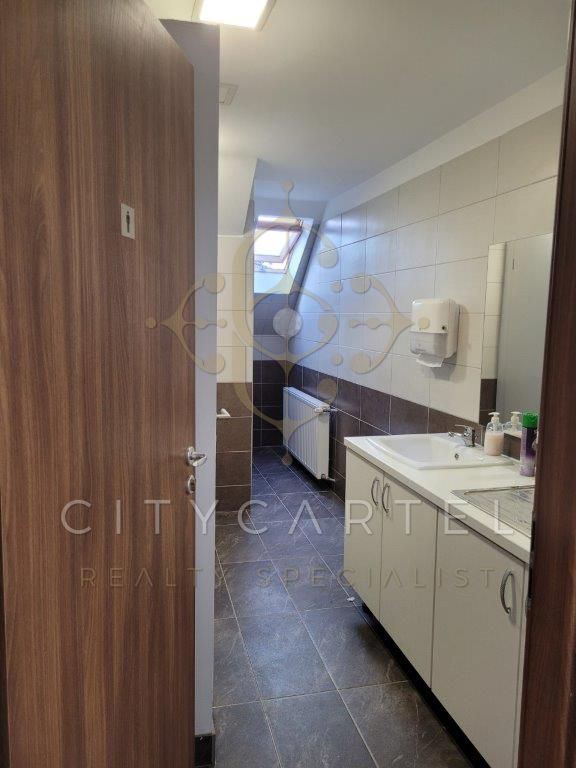 A fájl már létezik a célhelyen: import/kepek/vizjeles_4876089.jpg
Eladó Irodaház Budapest, X. kerület  2420 m<sup>2</sup> 900 millió Ft