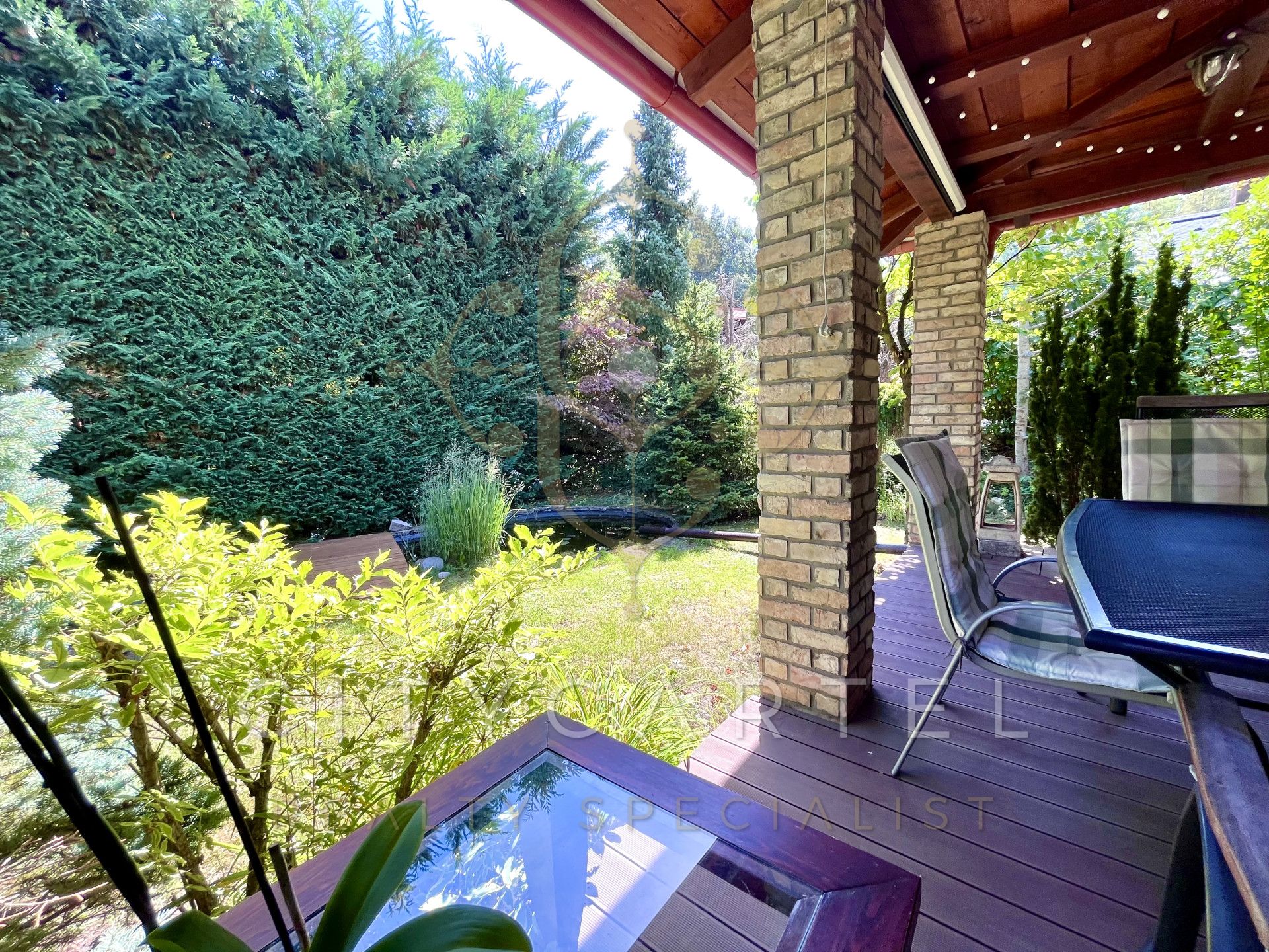 A fájl már létezik a célhelyen: import/kepek/vizjeles_4944006.jpg
Eladó Családi ház Mogyoród  200 m<sup>2</sup> 199 millió Ft
