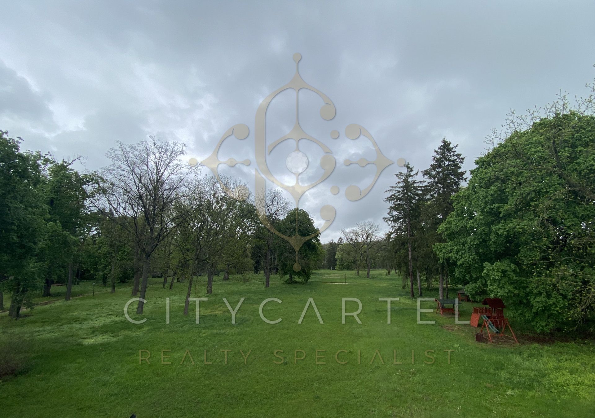 A fájl már létezik a célhelyen: import/kepek/vizjeles_4984638.jpg
Eladó Villa, kastély, kúria Acsa  3133 m<sup>2</sup> 13200000 EUR