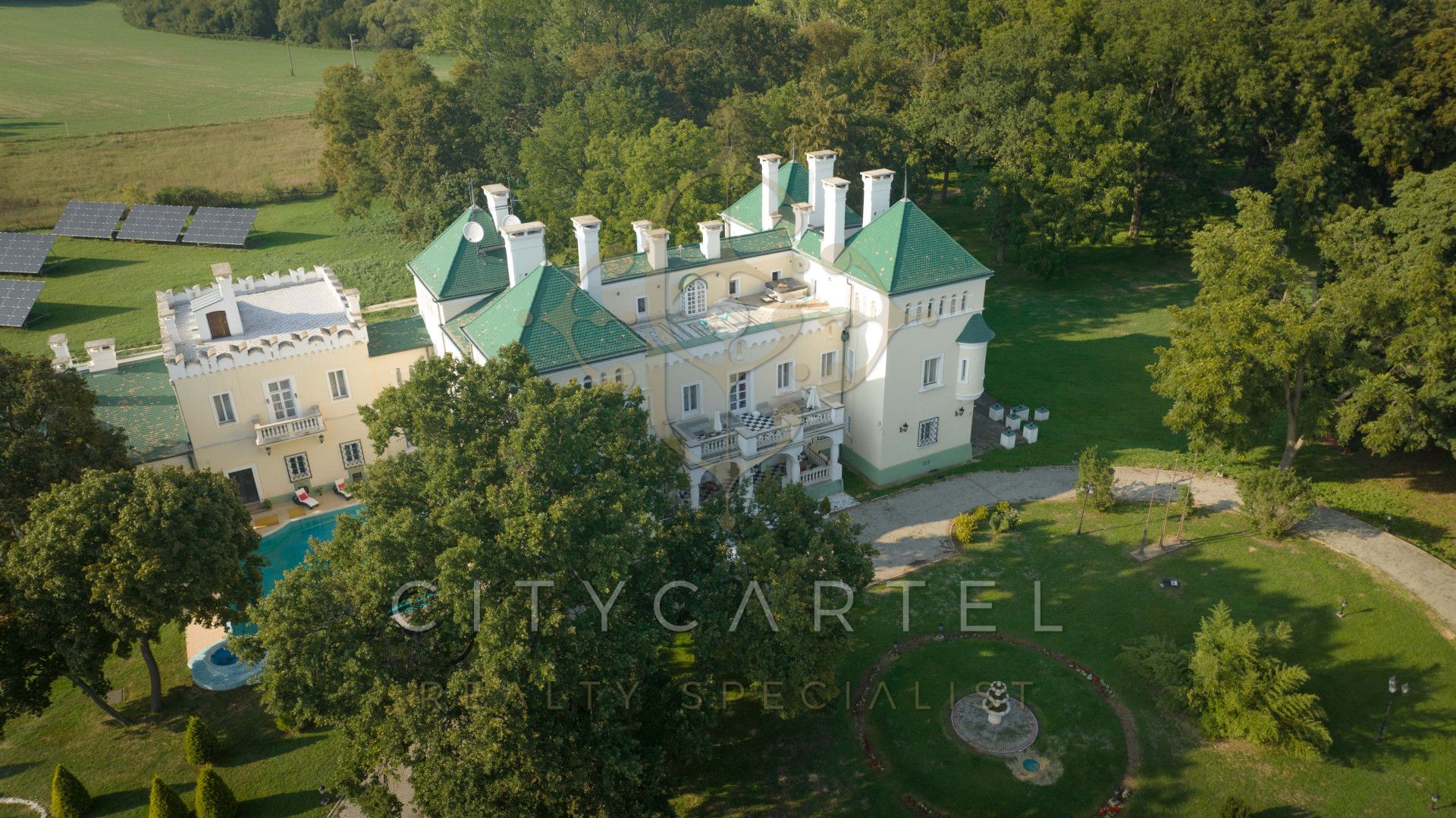 A fájl már létezik a célhelyen: import/kepek/vizjeles_4984652.jpg
Eladó Villa, kastély, kúria Acsa  3133 m<sup>2</sup> 13200000 EUR