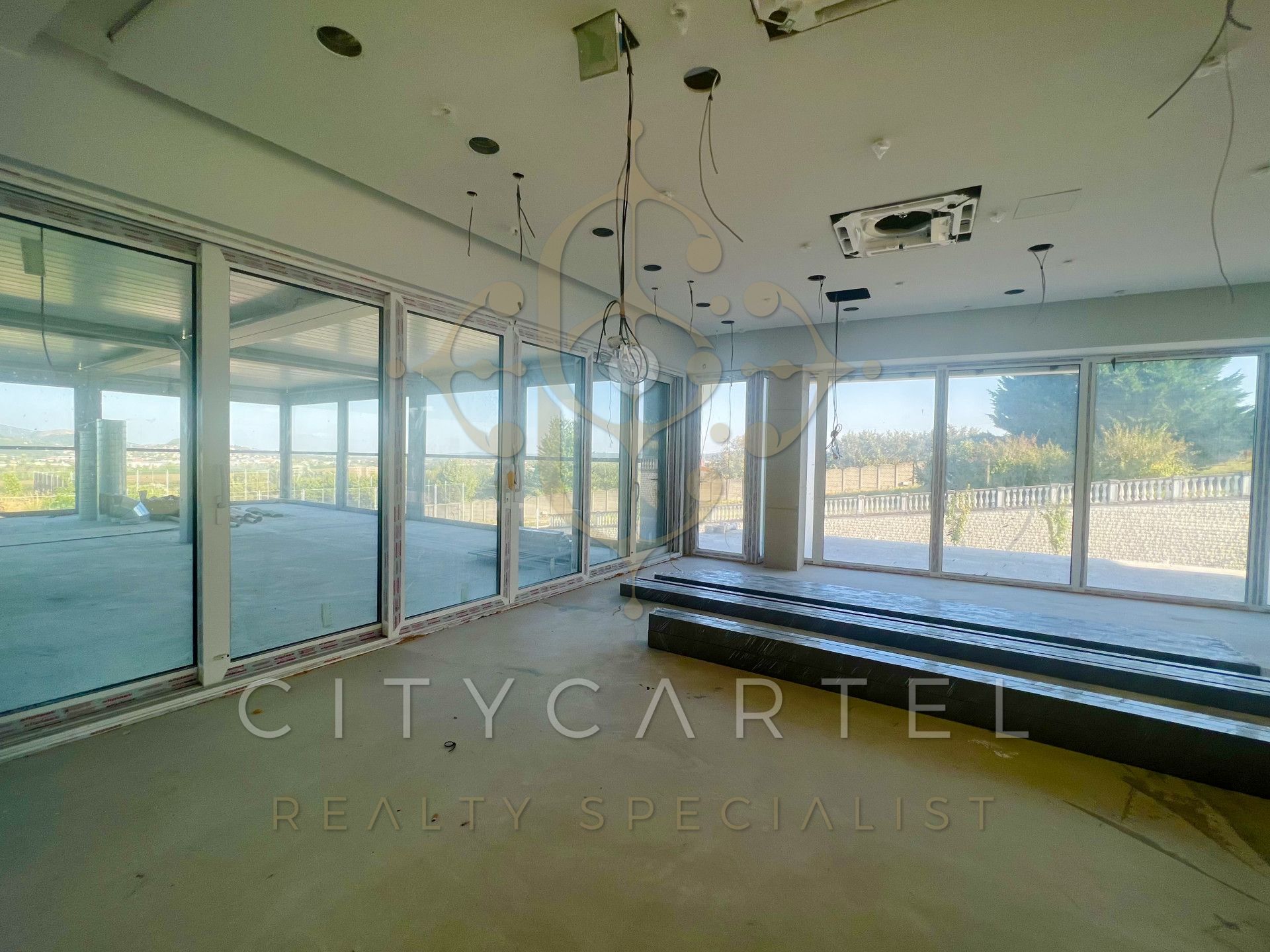 A fájl már létezik a célhelyen: import/kepek/vizjeles_4991572.jpg
Eladó Családi ház Törökbálint  2000 m<sup>2</sup> 4499000 EUR
