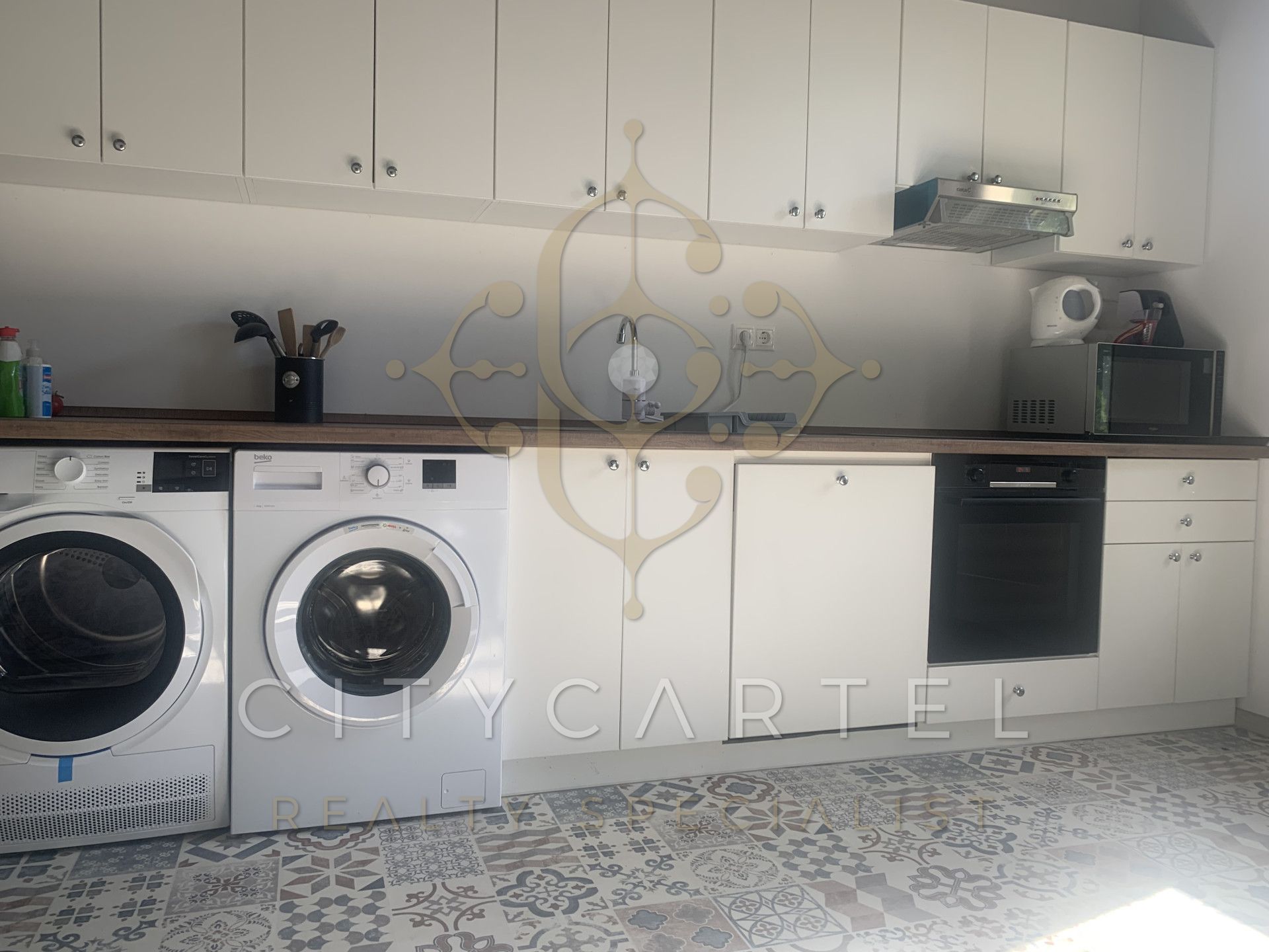 A fájl már létezik a célhelyen: import/kepek/vizjeles_5020886.jpg
Eladó Villa, kastély, kúria Bárdudvarnok  330 m<sup>2</sup> 169 millió Ft