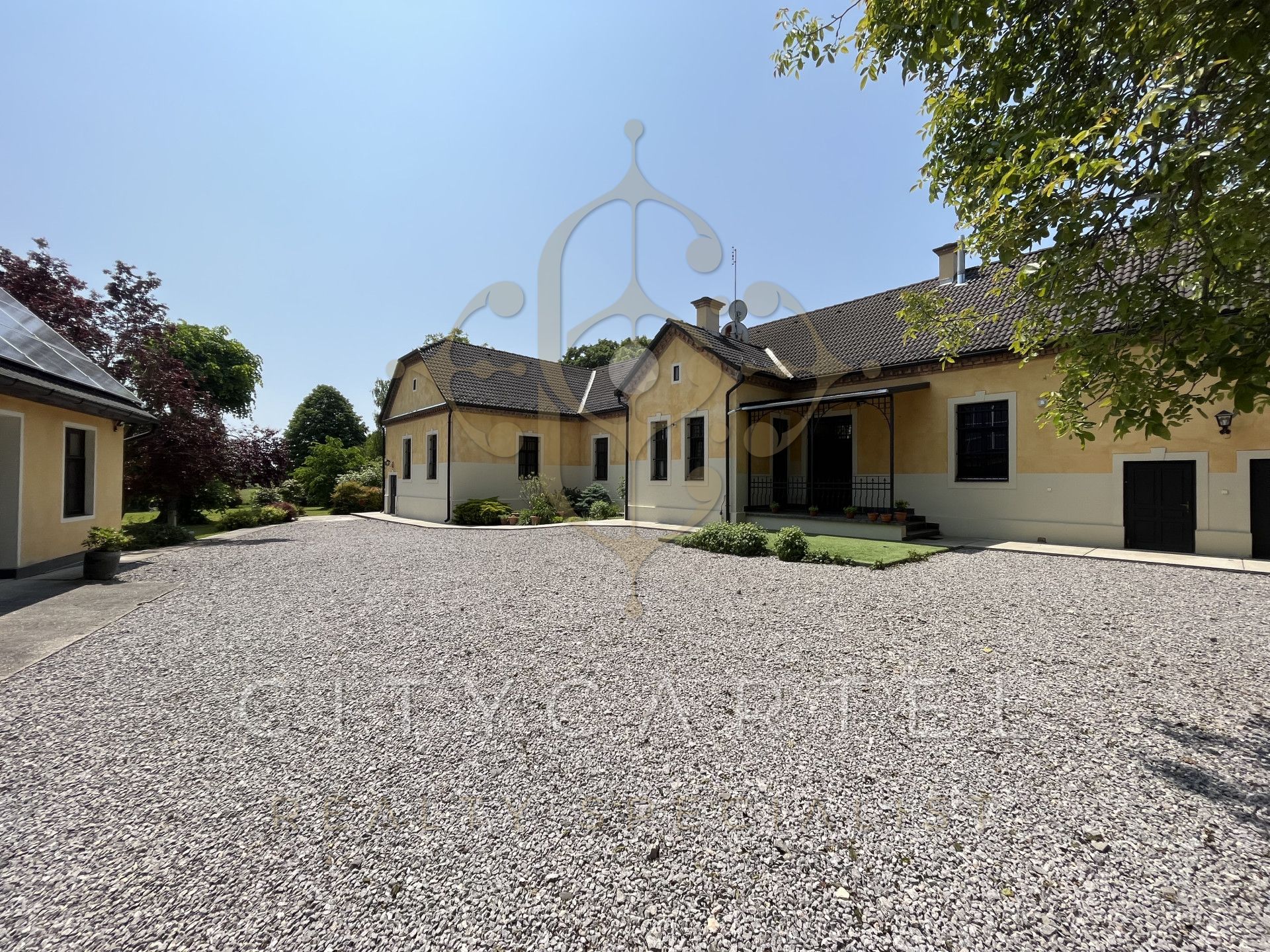 A fájl már létezik a célhelyen: import/kepek/vizjeles_5020900.jpg
Eladó Villa, kastély, kúria Bárdudvarnok  330 m<sup>2</sup> 169 millió Ft