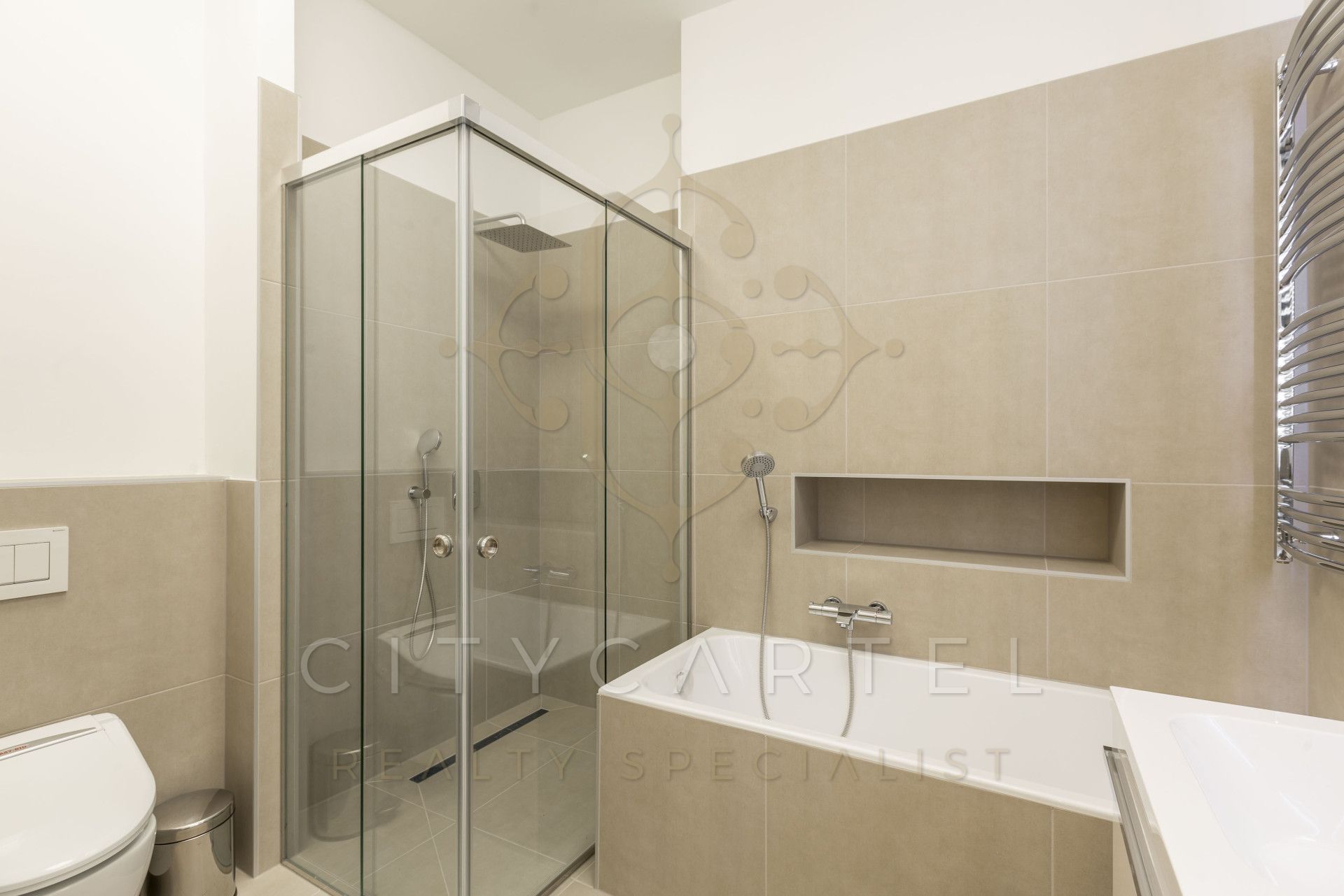 A fájl már létezik a célhelyen: import/kepek/vizjeles_5037522.jpg
Eladó Téglalakás Budapest, V. kerület  98 m<sup>2</sup> 3000 EUR