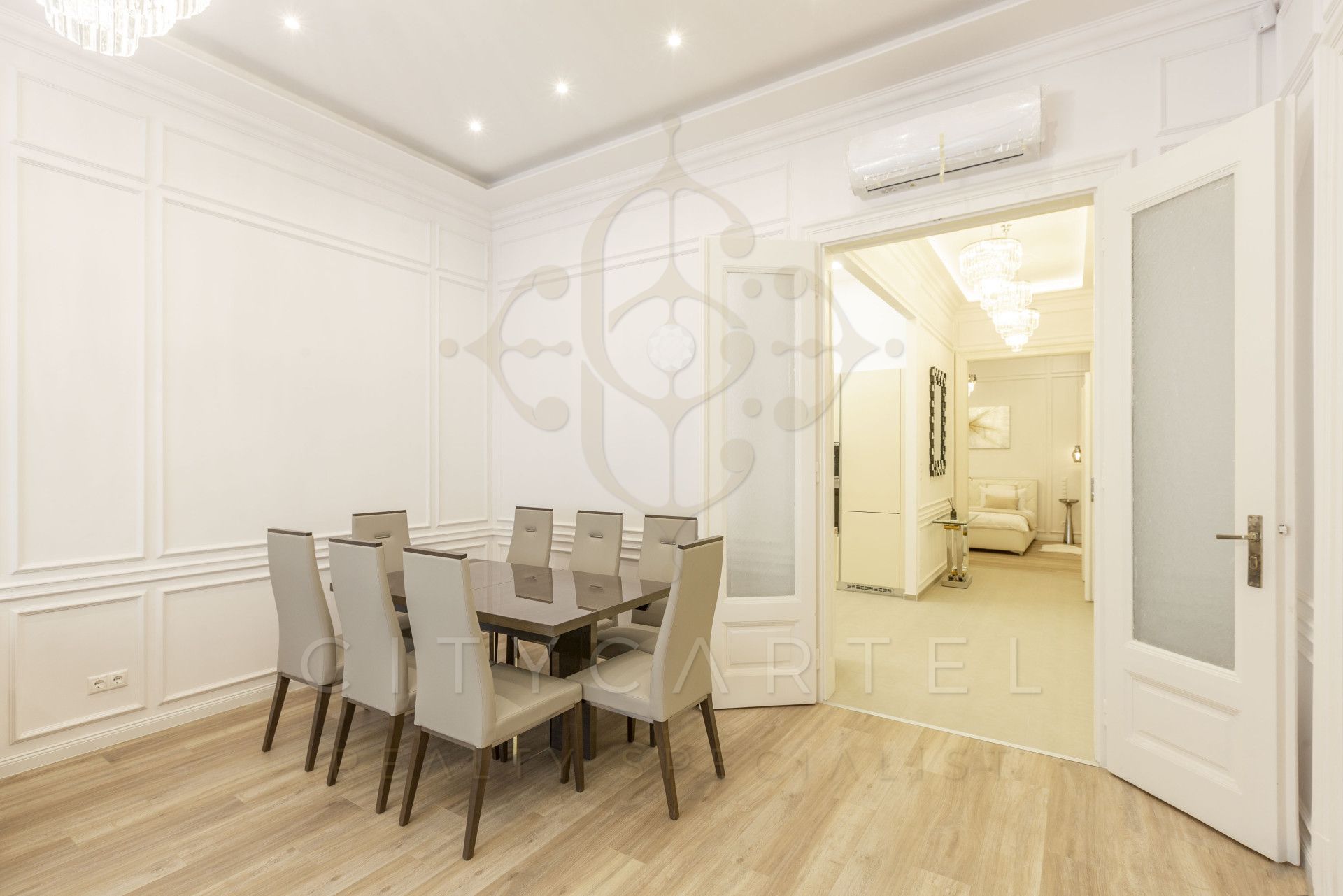 A fájl már létezik a célhelyen: import/kepek/vizjeles_5037524.jpg
Eladó Téglalakás Budapest, V. kerület  98 m<sup>2</sup> 3000 EUR