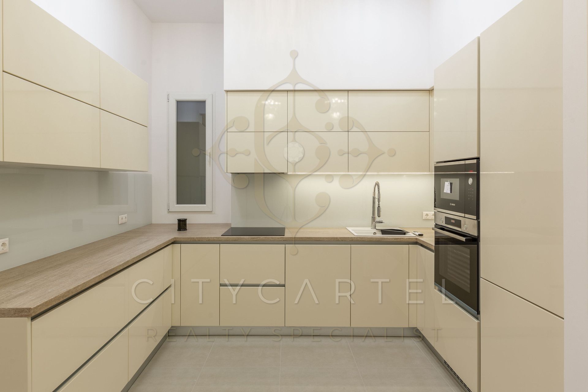 A fájl már létezik a célhelyen: import/kepek/vizjeles_5037527.jpg
Eladó Téglalakás Budapest, V. kerület  98 m<sup>2</sup> 3000 EUR