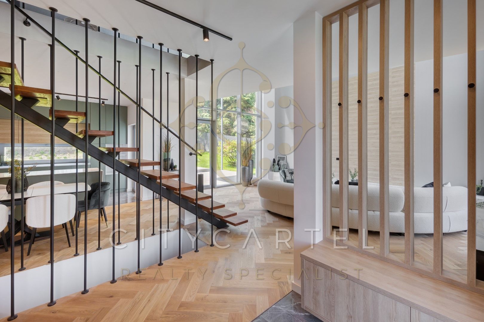 A fájl már létezik a célhelyen: import/kepek/vizjeles_5040148.jpg
For sale house Budapest, II. kerület  420 m<sup>2</sup> 1250 millió Ft