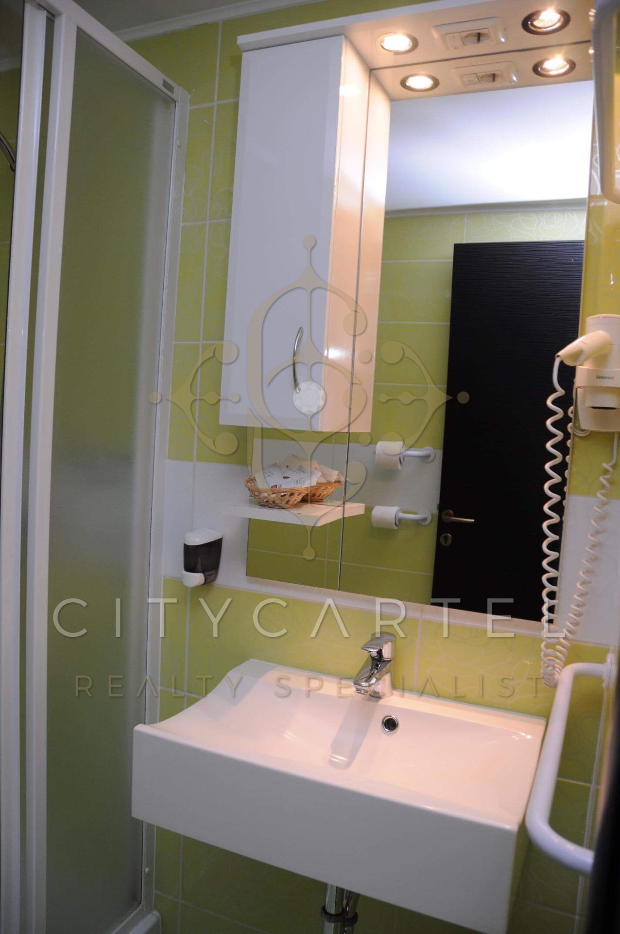 A fájl már létezik a célhelyen: import/kepek/vizjeles_5069909.jpg
For sale Hotel, guesthouse Budapest, XIV. kerület  508 m<sup>2</sup> 7500000 EUR