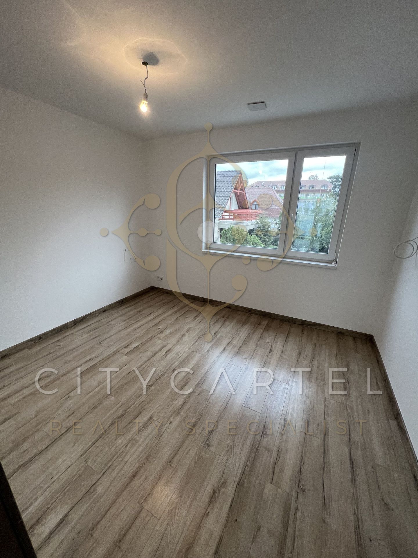 A fájl már létezik a célhelyen: import/kepek/vizjeles_5073751.jpg
For sale flat Balatonlelle  135 m<sup>2</sup> 138 millió Ft