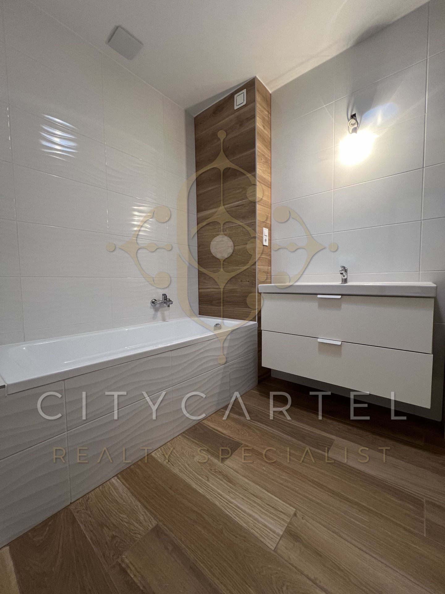 A fájl már létezik a célhelyen: import/kepek/vizjeles_5073756.jpg
For sale flat Balatonlelle  135 m<sup>2</sup> 138 millió Ft