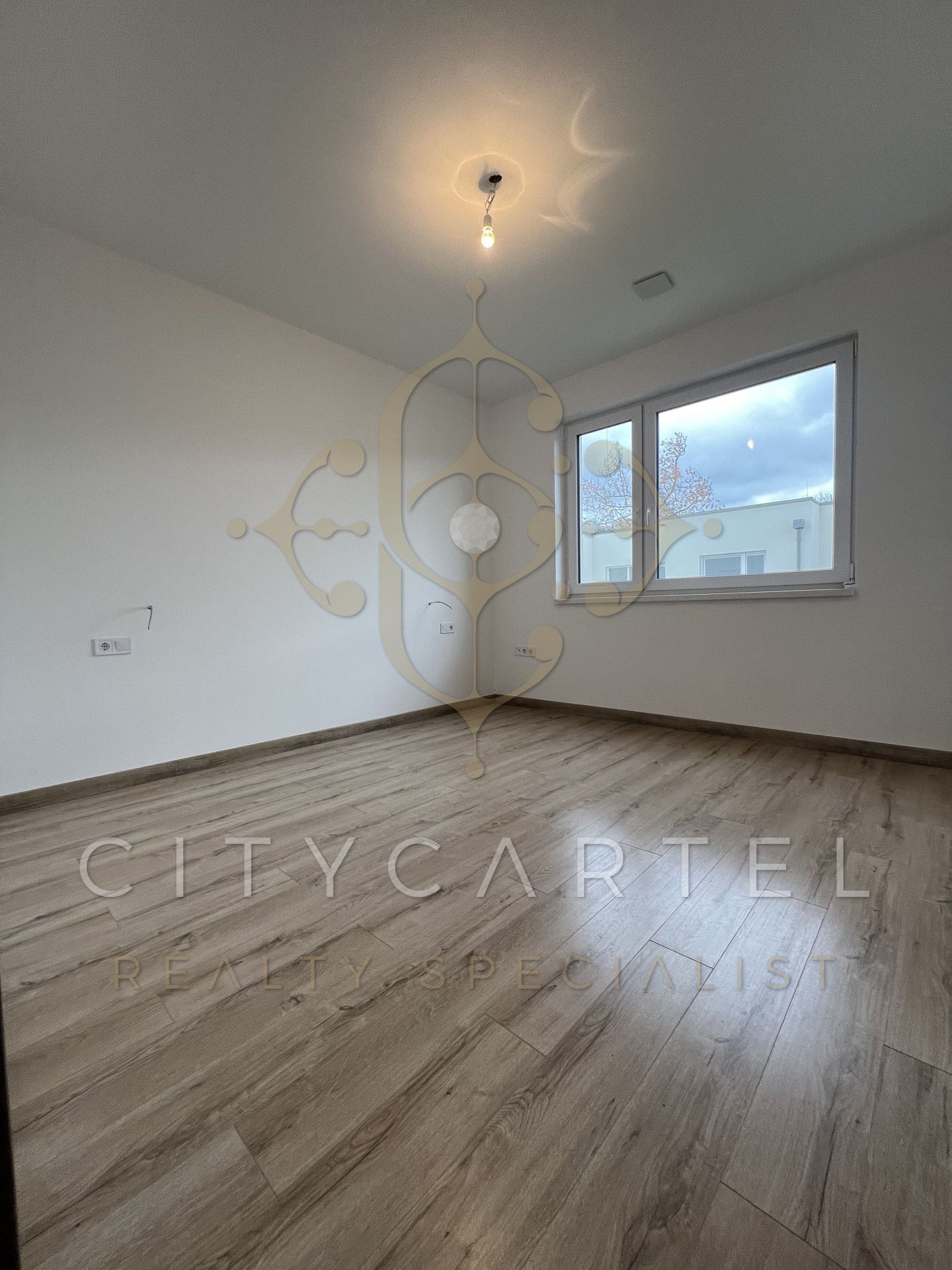 A fájl már létezik a célhelyen: import/kepek/vizjeles_5073763.jpg
For sale flat Balatonlelle  135 m<sup>2</sup> 138 millió Ft