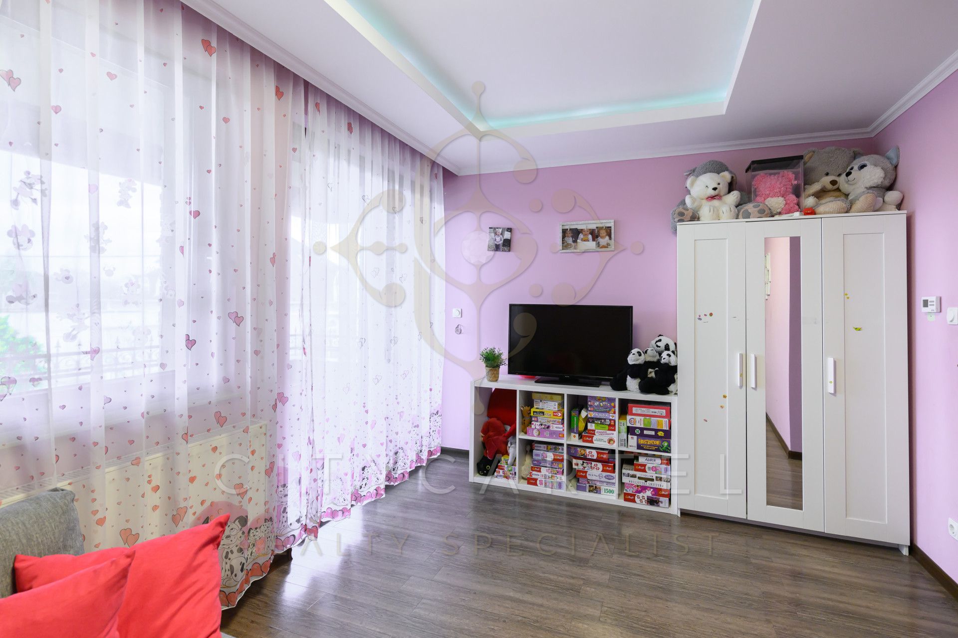 A fájl már létezik a célhelyen: import/kepek/vizjeles_5081326.jpg
For sale house Budapest, XVI. kerület  399 m<sup>2</sup> 399 millió Ft