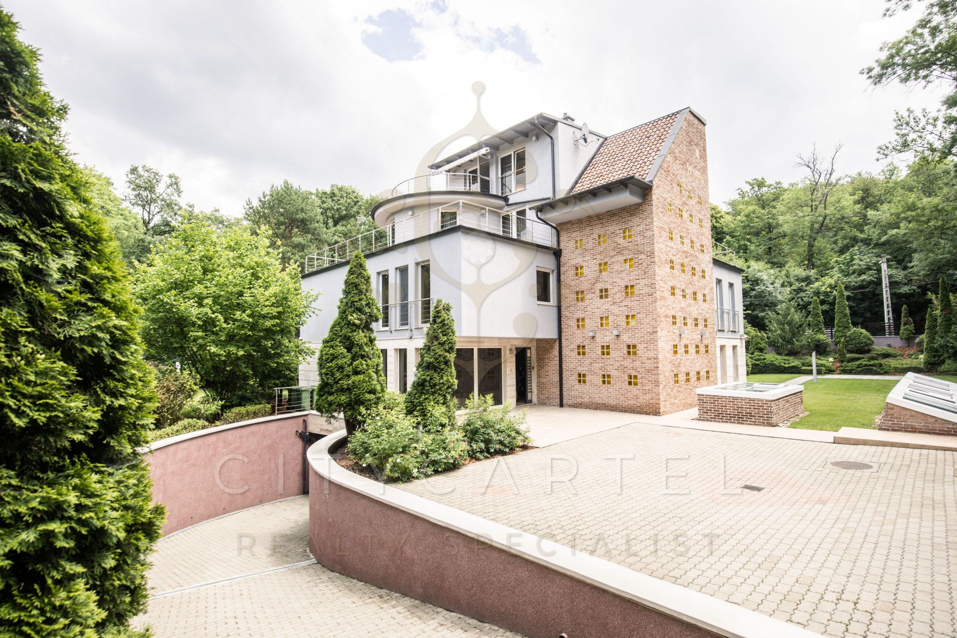 A fájl már létezik a célhelyen: import/kepek/vizjeles_5083645.jpg
Eladó Irodaház Budapest, II. kerület  1050 m<sup>2</sup> 4000000 EUR