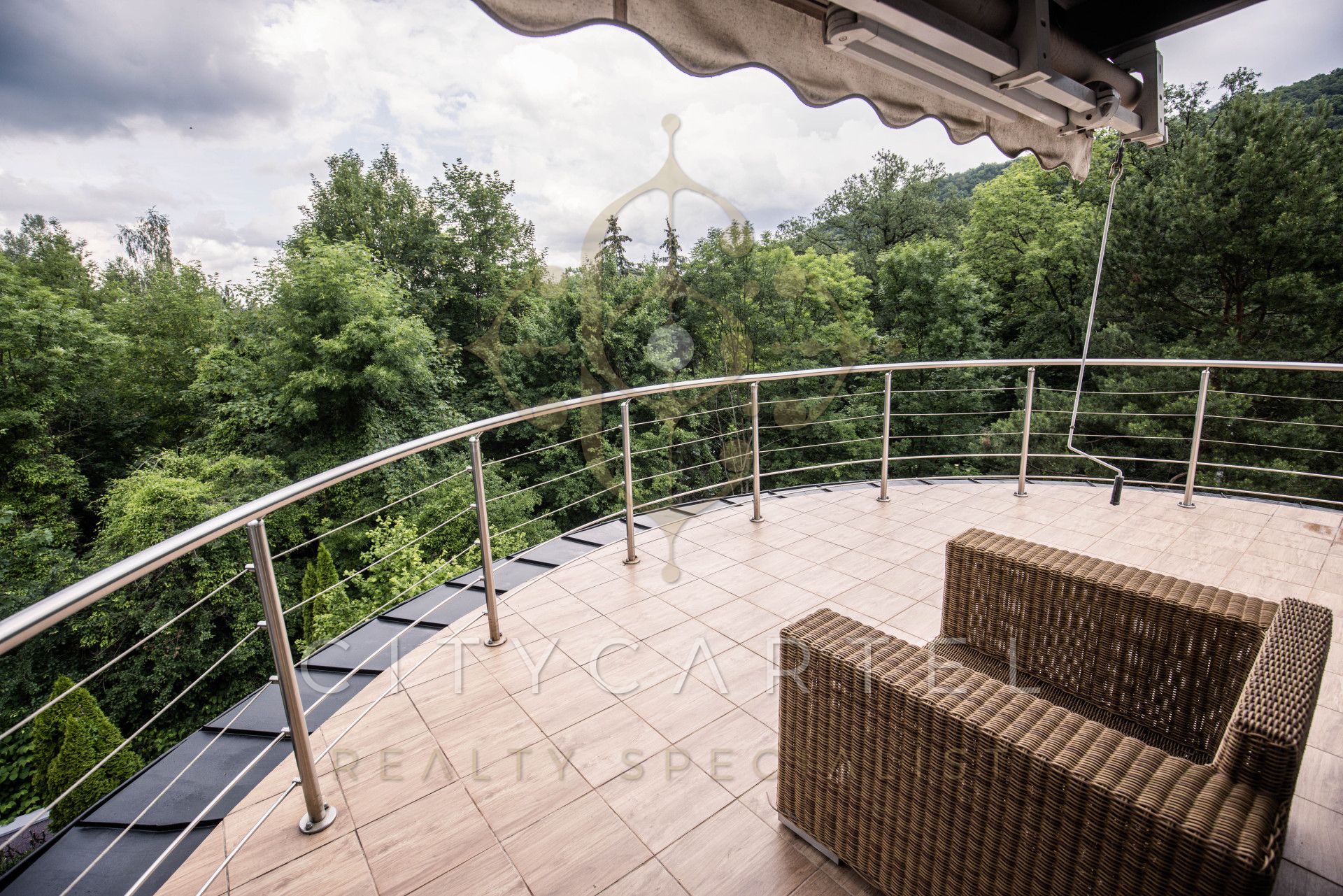 A fájl már létezik a célhelyen: import/kepek/vizjeles_5083652.jpg
Eladó Irodaház Budapest, II. kerület  1050 m<sup>2</sup> 4000000 EUR