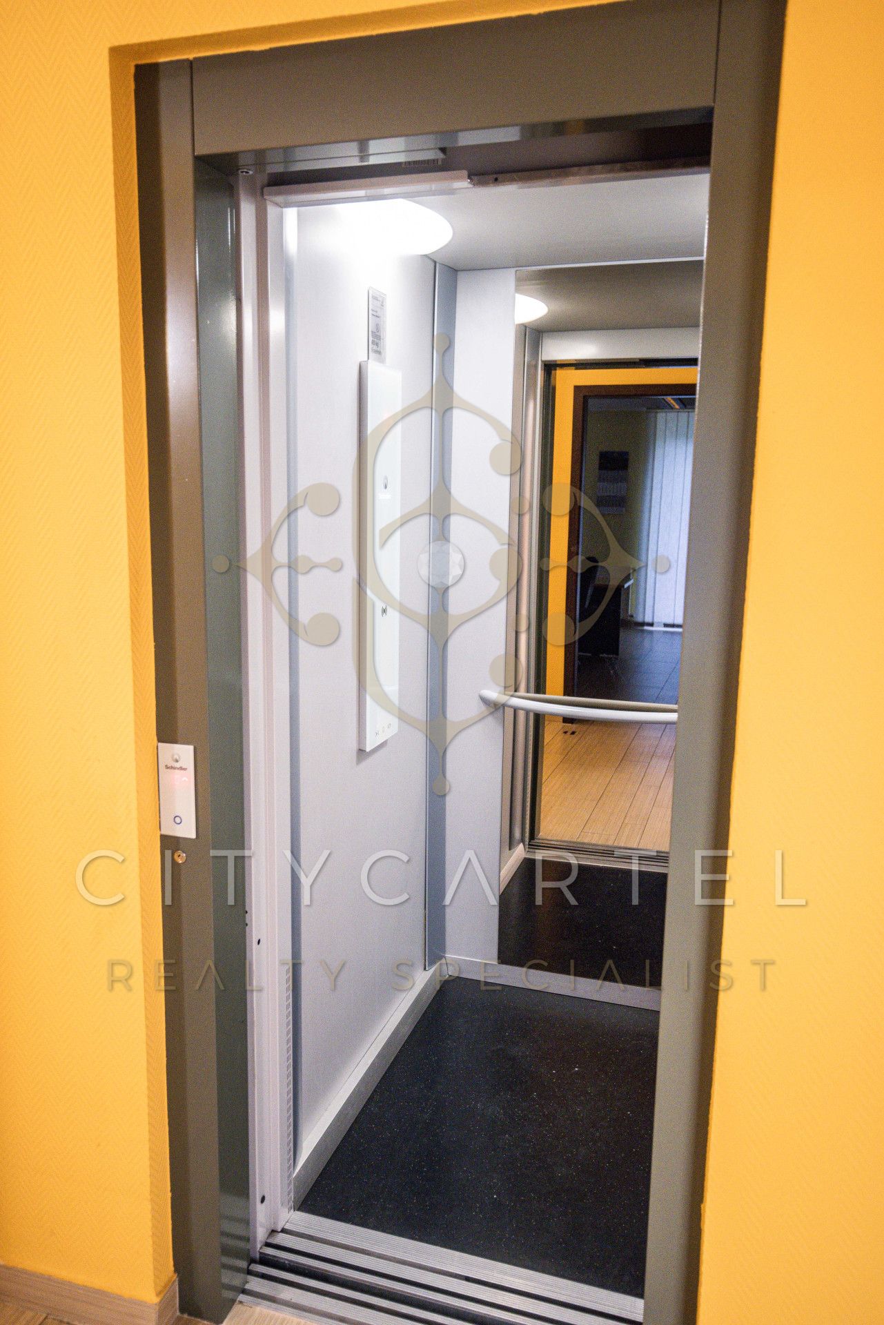 A fájl már létezik a célhelyen: import/kepek/vizjeles_5083656.jpg
Eladó Irodaház Budapest, II. kerület  1050 m<sup>2</sup> 4000000 EUR