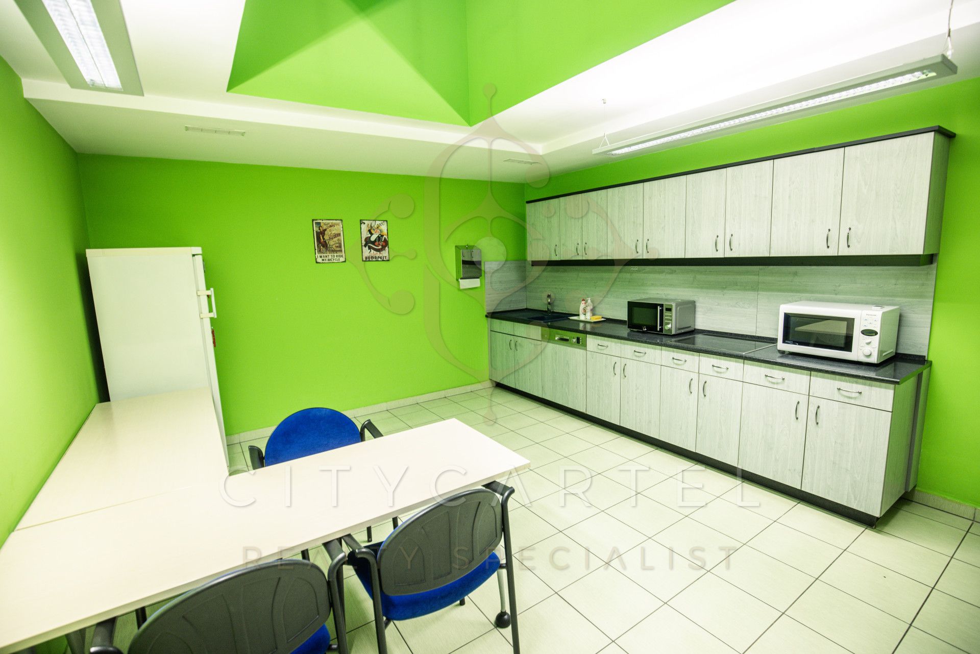 A fájl már létezik a célhelyen: import/kepek/vizjeles_5083667.jpg
Eladó Irodaház Budapest, II. kerület  1050 m<sup>2</sup> 4000000 EUR