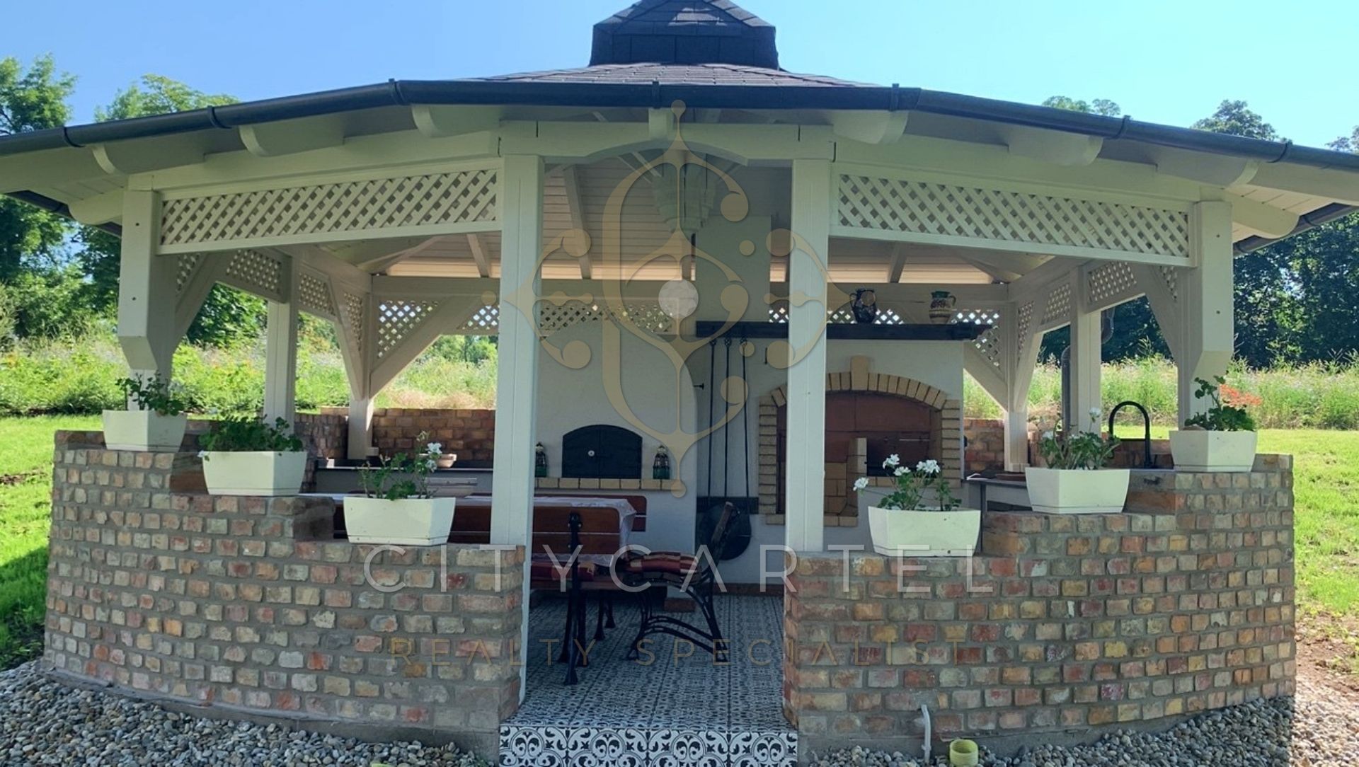 A fájl már létezik a célhelyen: import/kepek/vizjeles_5088531.jpg
Eladó Villa, kastély, kúria Bér  1050 m<sup>2</sup> 3000000 EUR