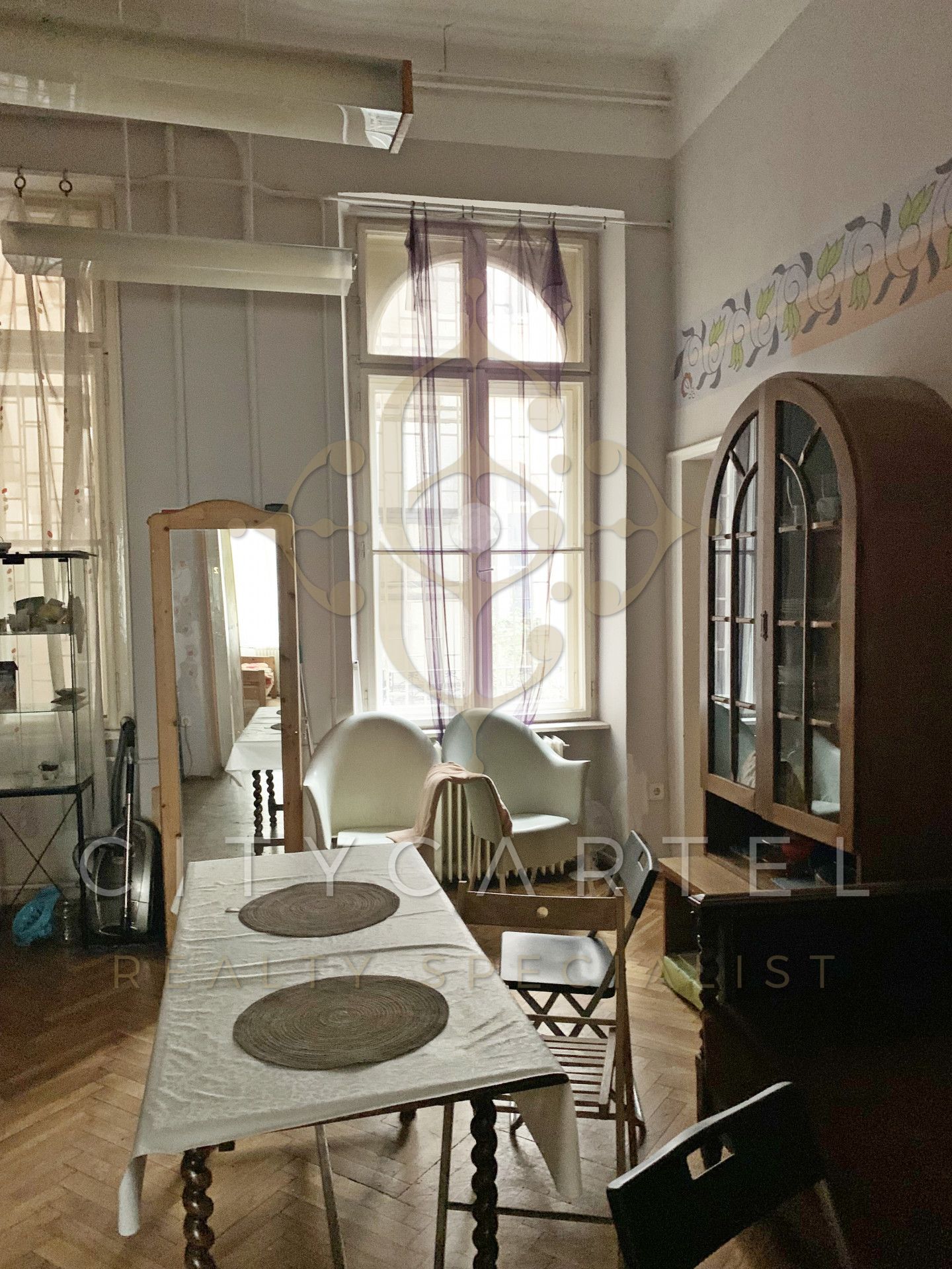 A fájl már létezik a célhelyen: import/kepek/vizjeles_5093990.jpg
Eladó Téglalakás Budapest, VI. kerület  700 m<sup>2</sup> 792000 EUR