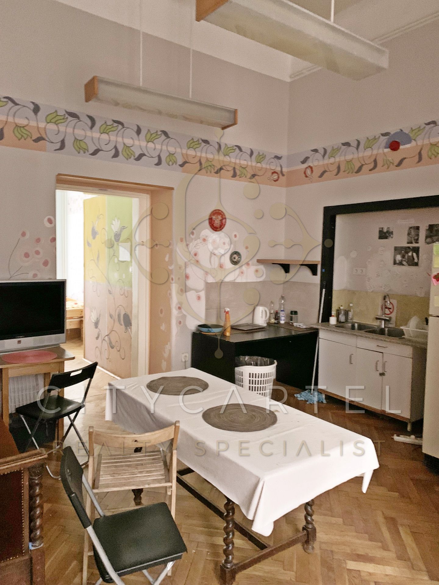 A fájl már létezik a célhelyen: import/kepek/vizjeles_5093994.jpg
Eladó Téglalakás Budapest, VI. kerület  700 m<sup>2</sup> 792000 EUR