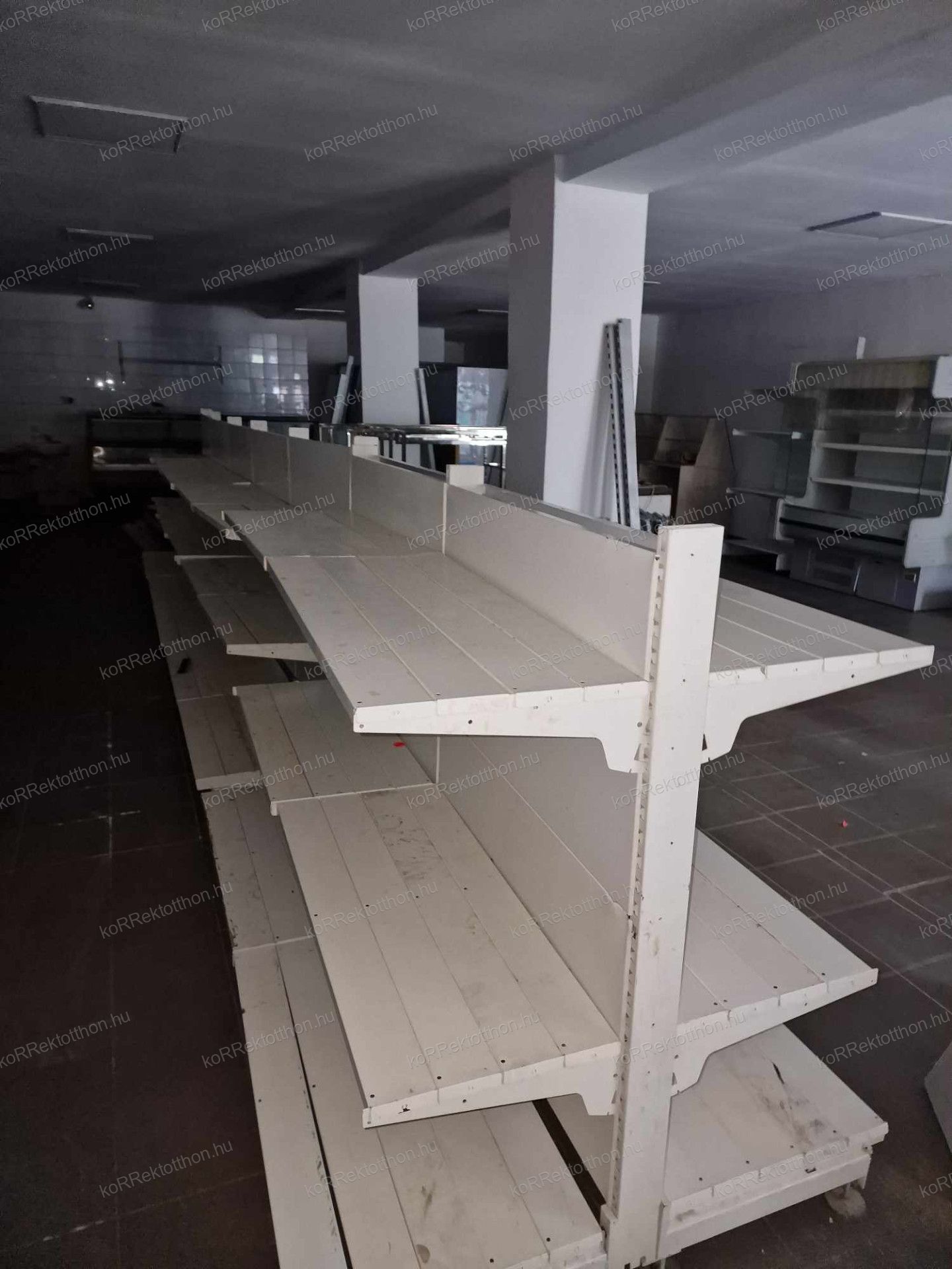 A fájl már létezik a célhelyen: import/kepek/vizjeles_5110117.jpg
Eladó üzlethelyiség Erk  202 m<sup>2</sup> 9.9 millió Ft