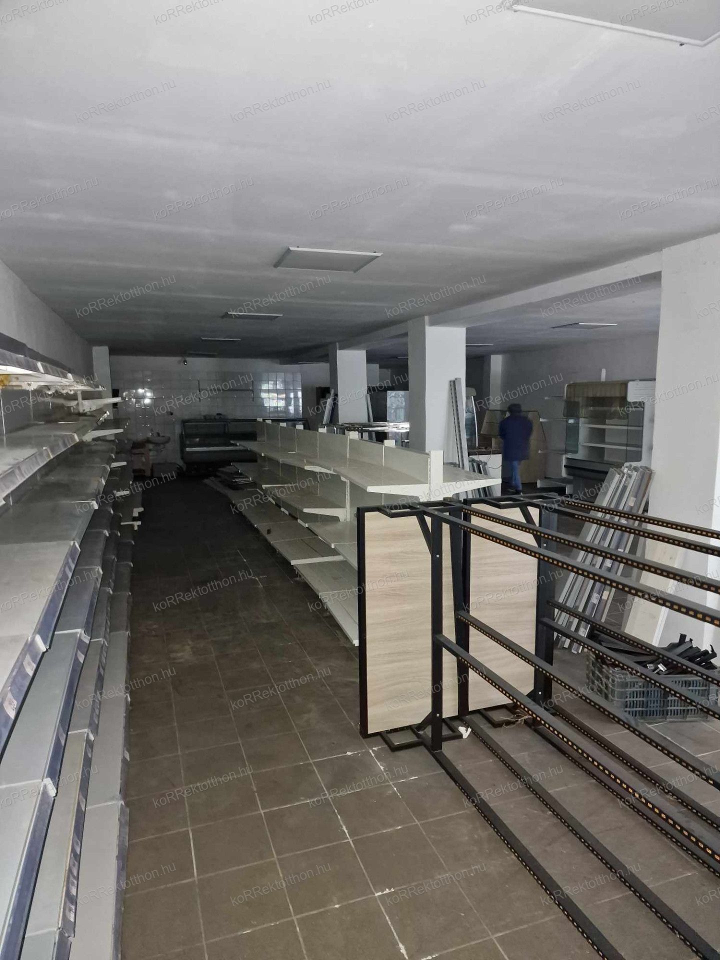 A fájl már létezik a célhelyen: import/kepek/vizjeles_5110118.jpg
Eladó üzlethelyiség Erk  202 m<sup>2</sup> 9.9 millió Ft