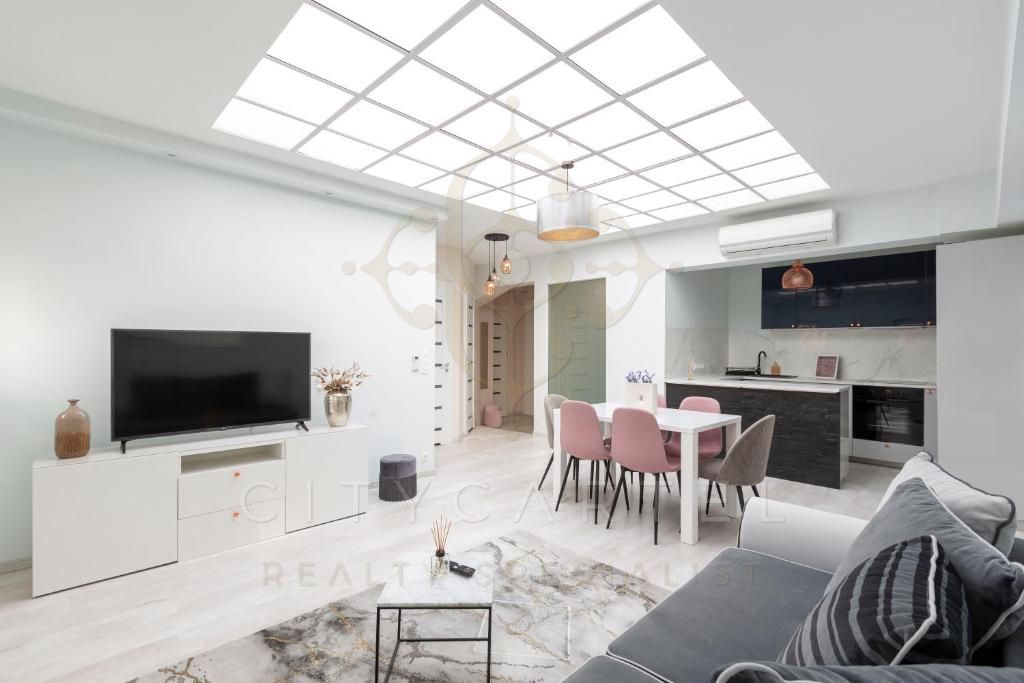 A fájl már létezik a célhelyen: import/kepek/vizjeles_5122832.jpg
Eladó Téglalakás Budapest, VII. kerület  70 m<sup>2</sup> 346000 EUR