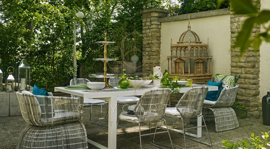 A fájl már létezik a célhelyen: import/kepek/vizjeles_5134799.jpg
For sale Villa, castle, mansion Budapest, XII. kerület  421 m<sup>2</sup> 6750 EUR