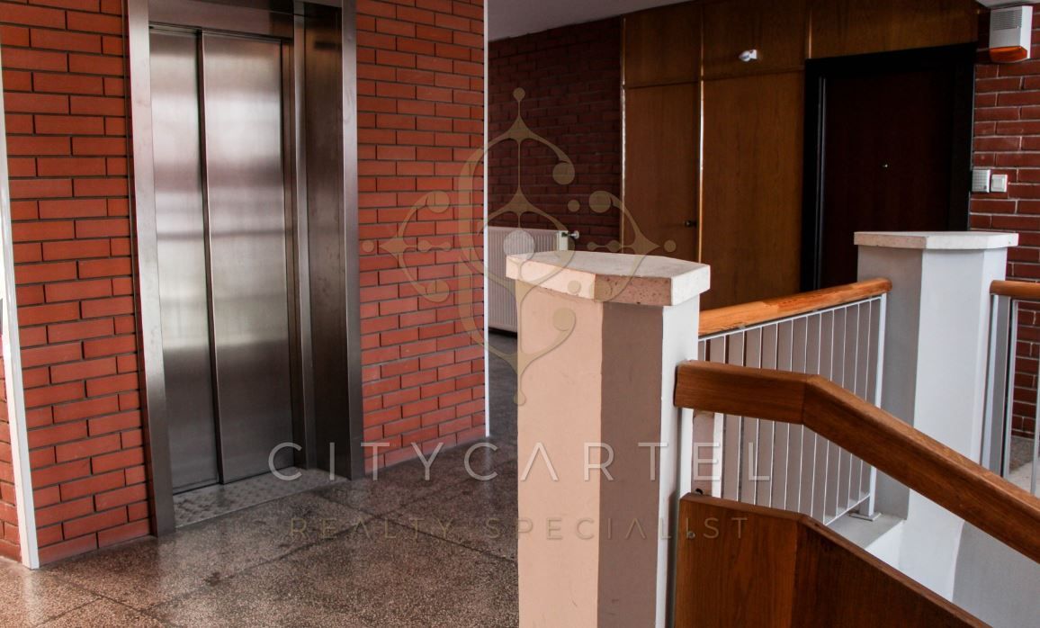 A fájl már létezik a célhelyen: import/kepek/vizjeles_5134972.jpg
Eladó Téglalakás Budapest, II. kerület  148 m<sup>2</sup> 2300 EUR