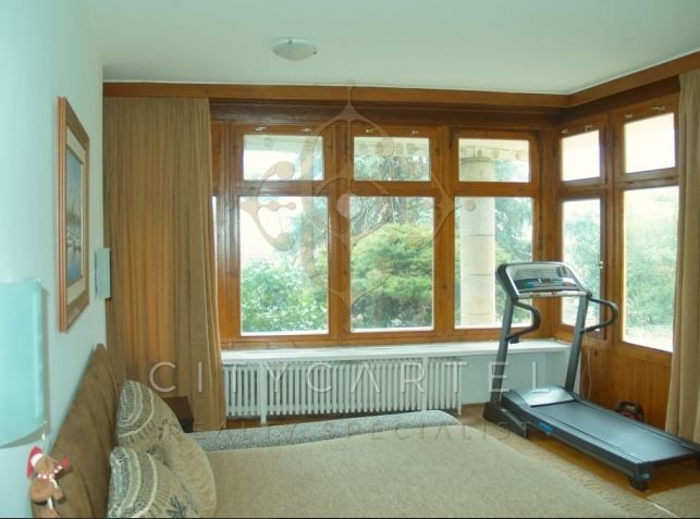 A fájl már létezik a célhelyen: import/kepek/vizjeles_5135015.jpg
For sale Villa, castle, mansion Budapest, II. kerület  558 m<sup>2</sup> 4850 EUR