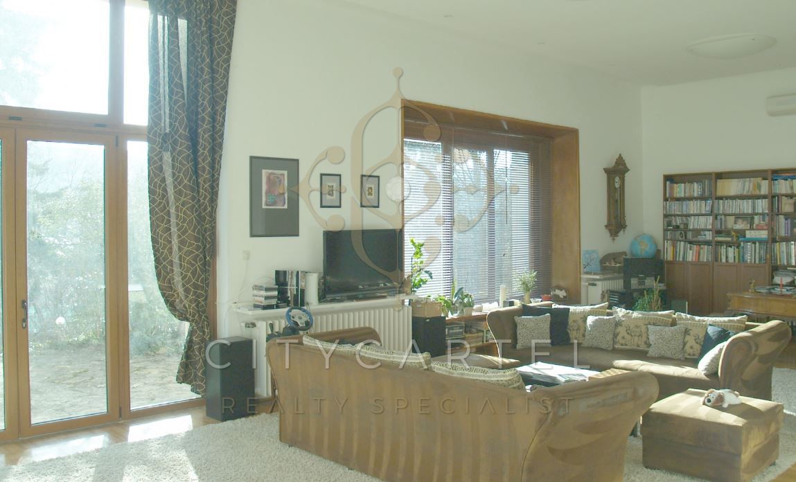 A fájl már létezik a célhelyen: import/kepek/vizjeles_5135017.jpg
For sale Villa, castle, mansion Budapest, II. kerület  558 m<sup>2</sup> 4850 EUR