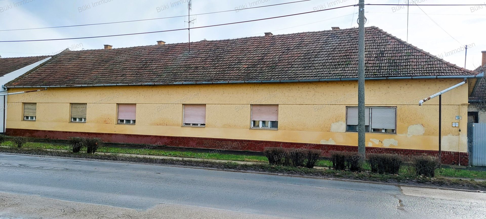 A fájl már létezik a célhelyen: import/kepek/vizjeles_5139108.jpg
For sale house Békés  230 m<sup>2</sup> 29.9 millió Ft