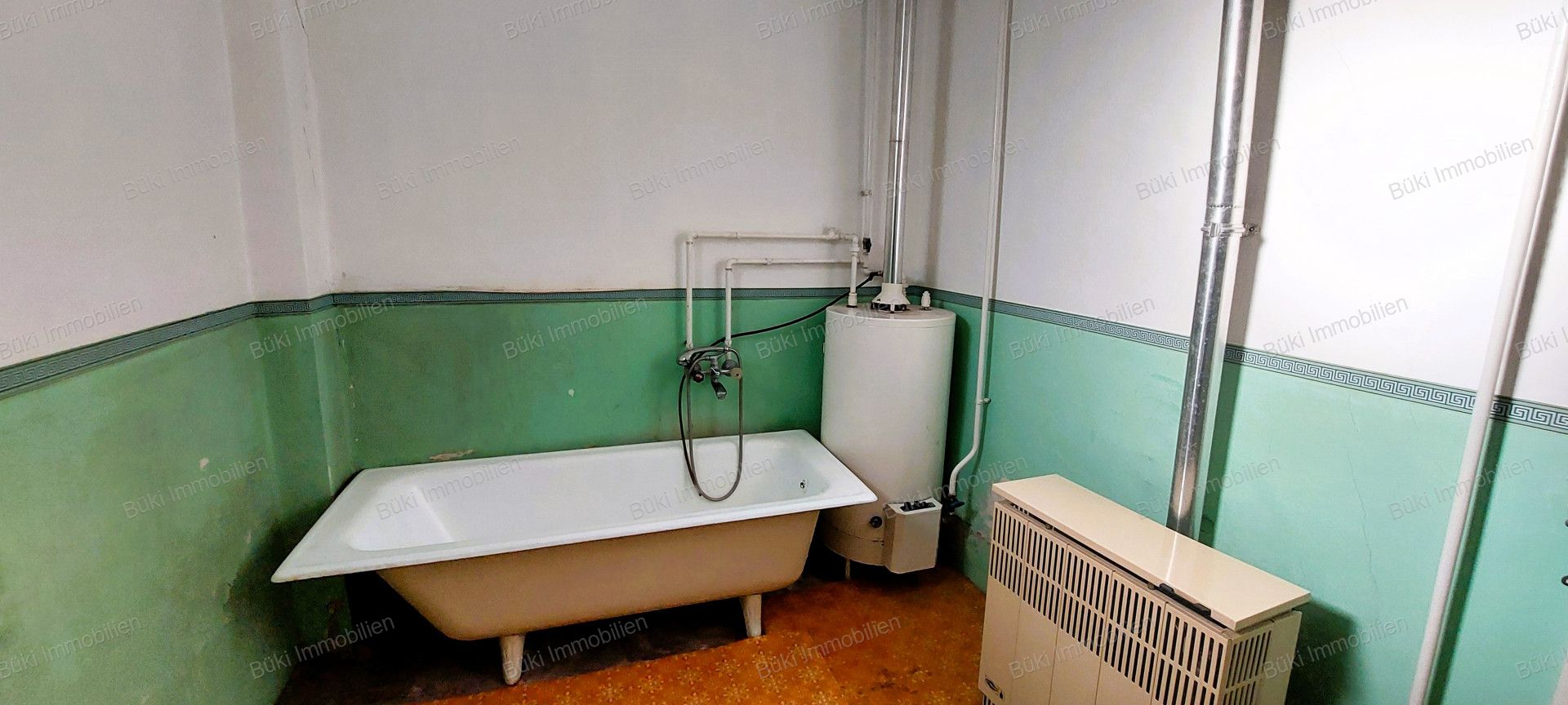 A fájl már létezik a célhelyen: import/kepek/vizjeles_5139117.jpg
For sale house Békés  230 m<sup>2</sup> 29.9 millió Ft