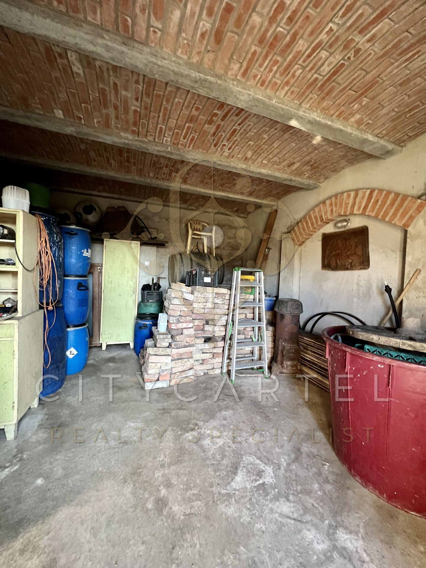 A fájl már létezik a célhelyen: import/kepek/vizjeles_5140537.jpg
Eladó nyaraló Balatonlelle  45 m<sup>2</sup> 29.99 millió Ft