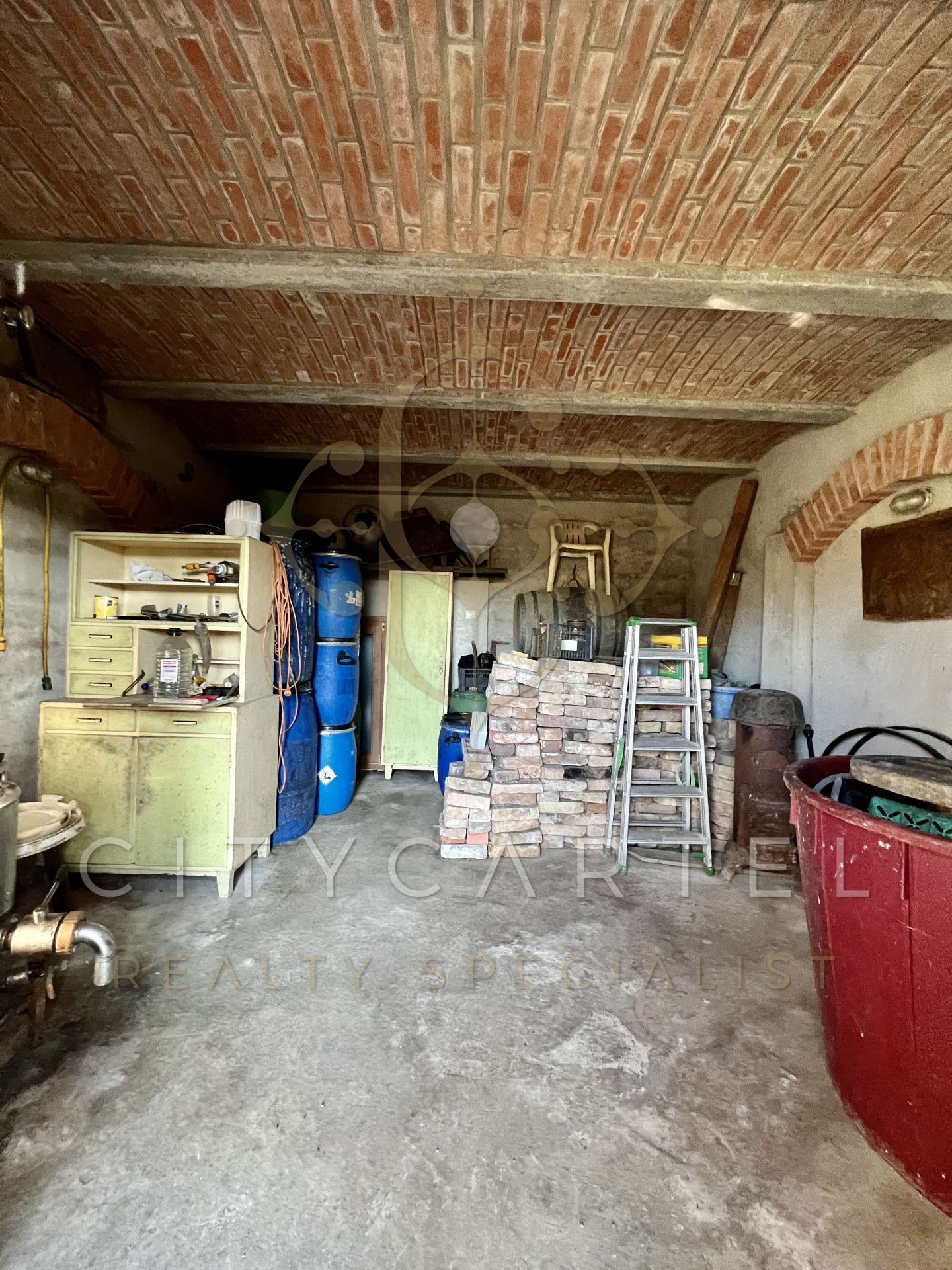 A fájl már létezik a célhelyen: import/kepek/vizjeles_5140540.jpg
Eladó nyaraló Balatonlelle  45 m<sup>2</sup> 29.99 millió Ft