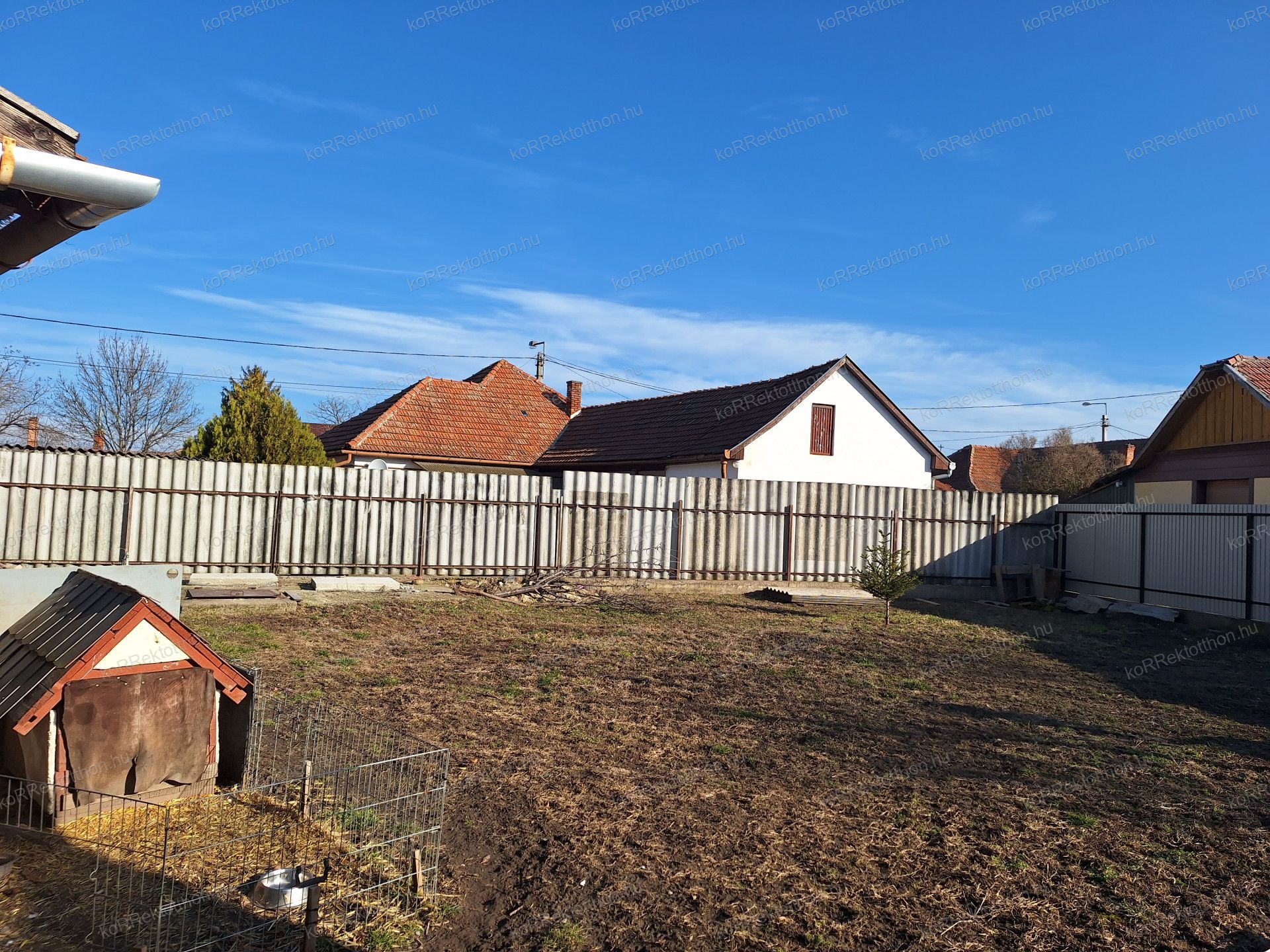 A fájl már létezik a célhelyen: import/kepek/vizjeles_5154419.jpg
Eladó Családi ház Jászjákóhalma  102 m<sup>2</sup> 24.99 millió Ft