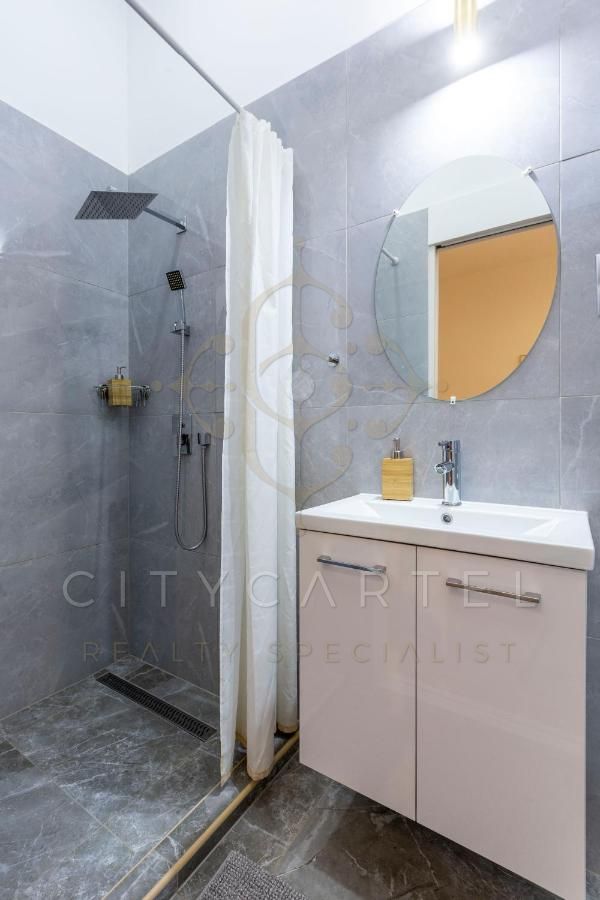 A fájl már létezik a célhelyen: import/kepek/vizjeles_5156302.jpg
For sale flat Budapest, V. kerület  85 m<sup>2</sup> 398000 EUR