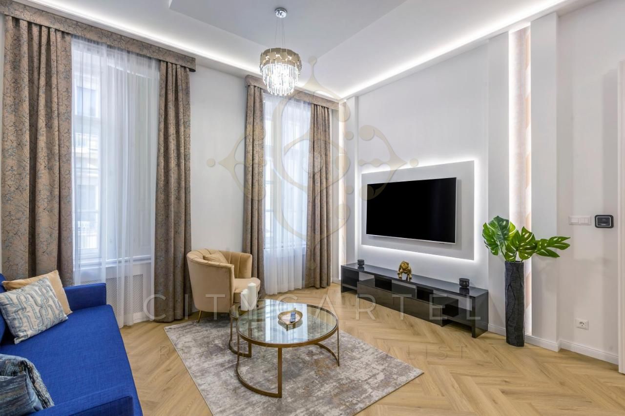 A fájl már létezik a célhelyen: import/kepek/vizjeles_5156364.jpg
Eladó Téglalakás Budapest, VI. kerület  91 m<sup>2</sup> 574000 EUR