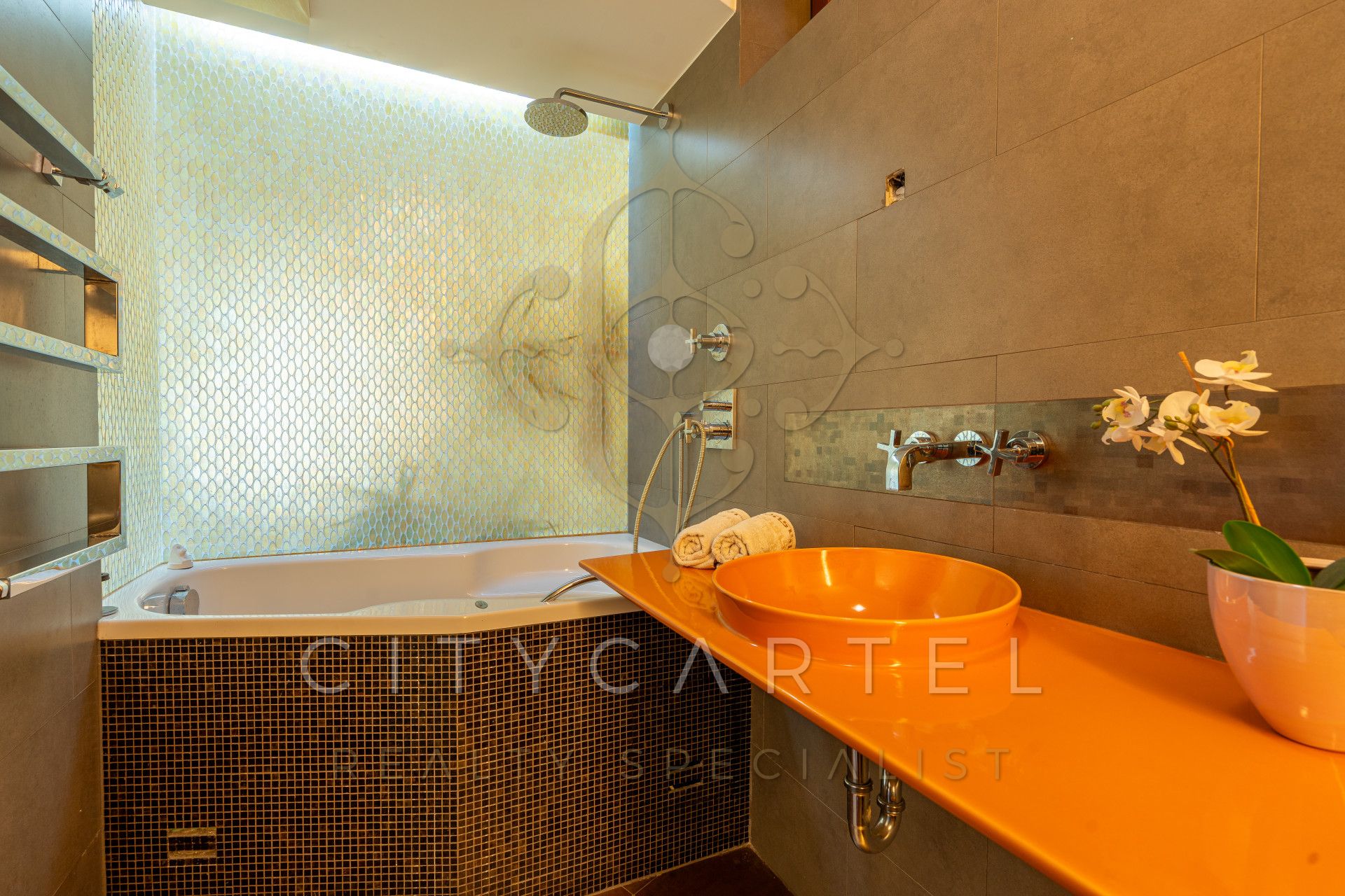 A fájl már létezik a célhelyen: import/kepek/vizjeles_5174380.jpg
Eladó Családi ház Budapest, XII. kerület  970 m<sup>2</sup> 990 millió Ft