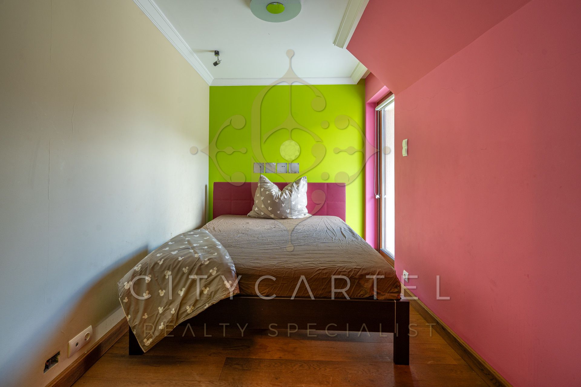 A fájl már létezik a célhelyen: import/kepek/vizjeles_5174384.jpg
Eladó Családi ház Budapest, XII. kerület  970 m<sup>2</sup> 990 millió Ft