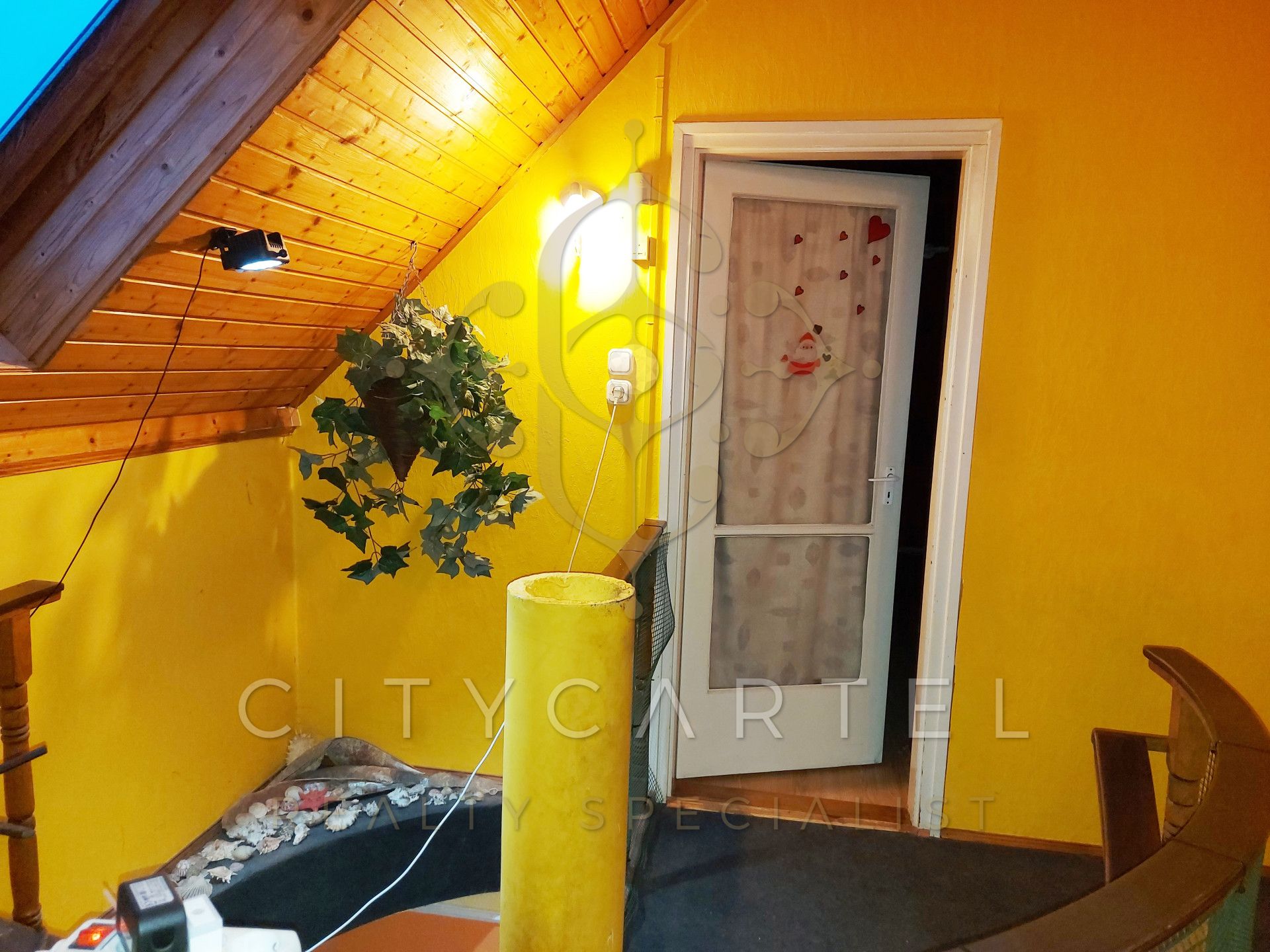 A fájl már létezik a célhelyen: import/kepek/vizjeles_5181057.jpg
For sale house Dunaföldvár  240 m<sup>2</sup> 51 millió Ft