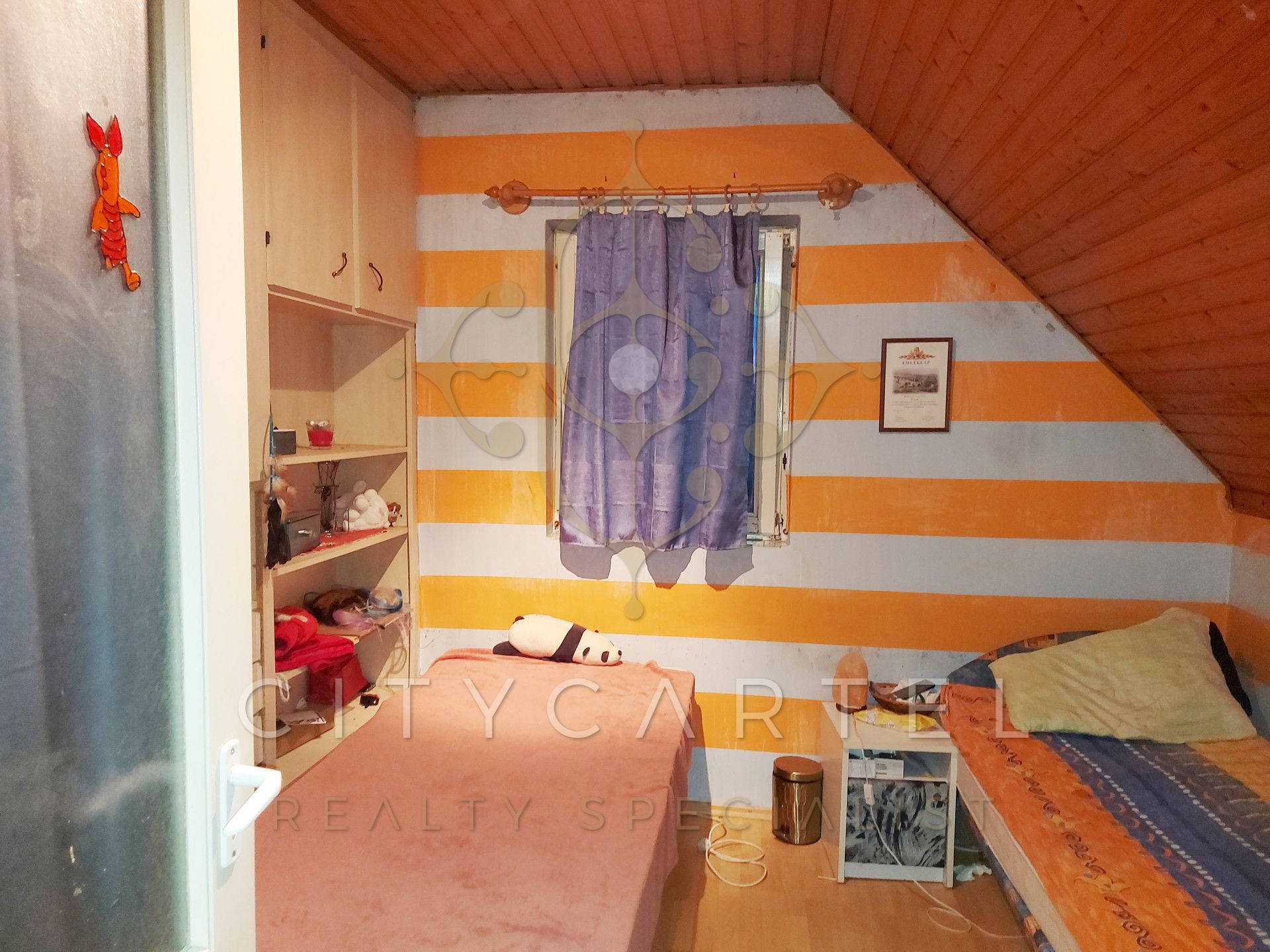 A fájl már létezik a célhelyen: import/kepek/vizjeles_5181058.jpg
For sale house Dunaföldvár  240 m<sup>2</sup> 51 millió Ft
