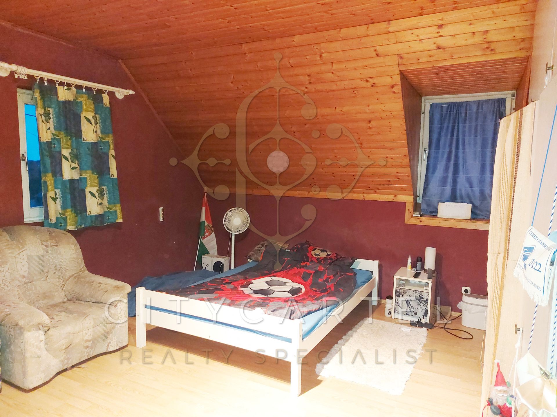 A fájl már létezik a célhelyen: import/kepek/vizjeles_5181063.jpg
For sale house Dunaföldvár  240 m<sup>2</sup> 51 millió Ft