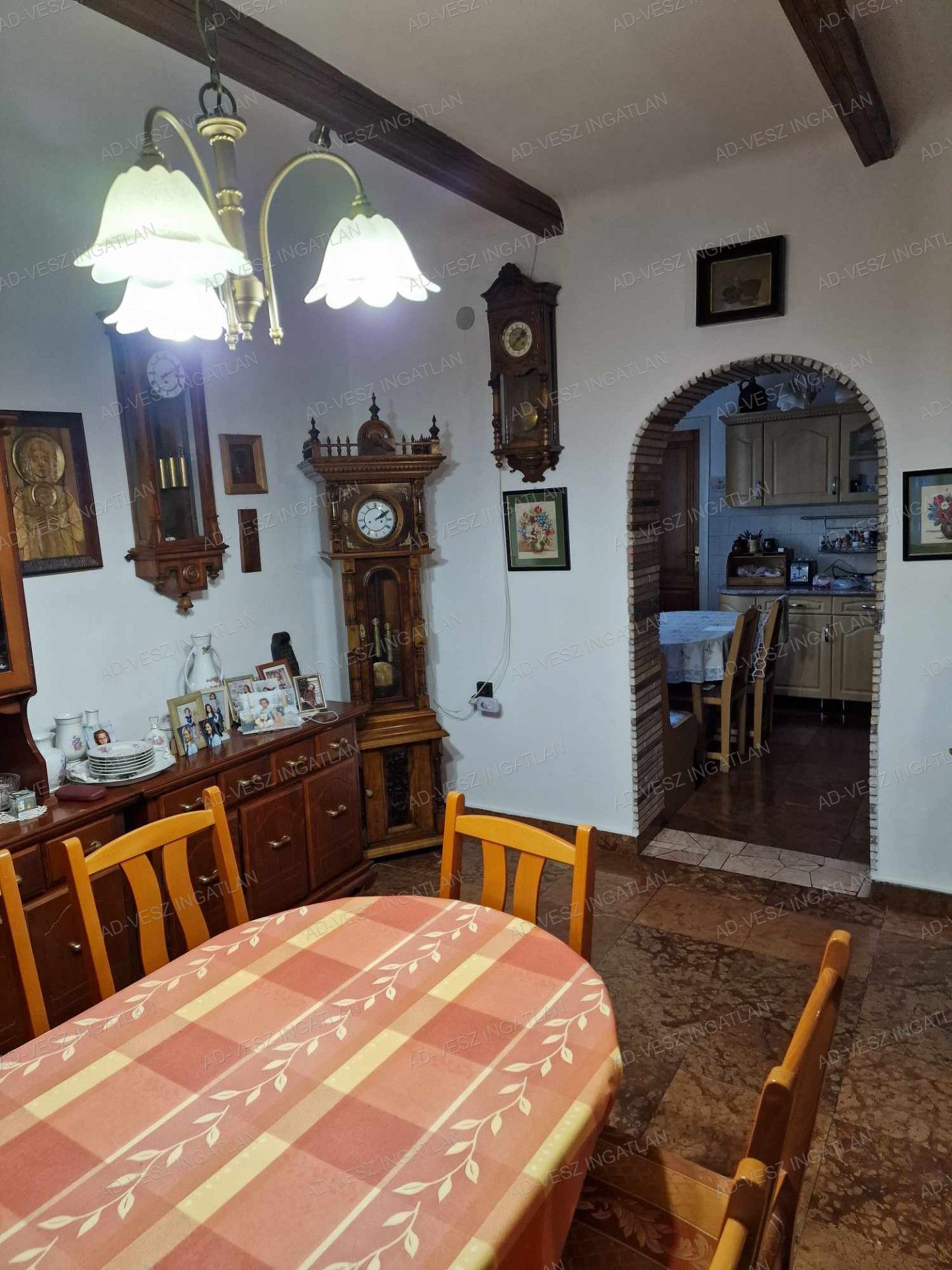 A fájl már létezik a célhelyen: import/kepek/vizjeles_5199896.jpg
Eladó Családi ház Dabas  195 m<sup>2</sup> 104.9 millió Ft