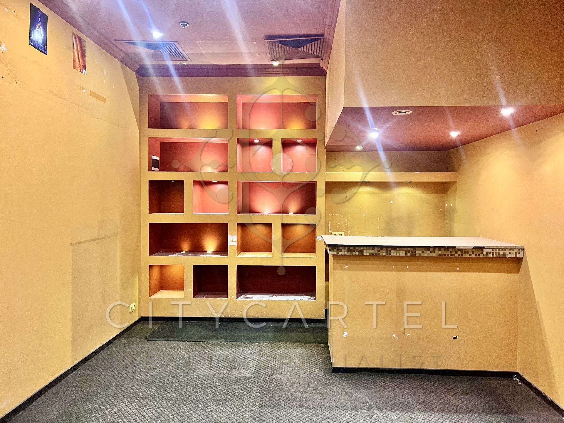 A fájl már létezik a célhelyen: import/kepek/vizjeles_5200075.jpg
For sale retail space Budapest, II. kerület  24 m<sup>2</sup> 0.28 millió Ft
