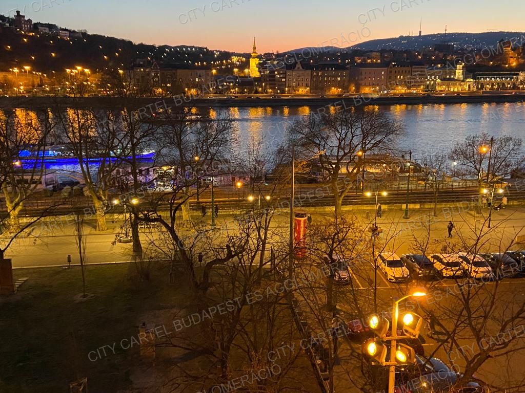 A fájl már létezik a célhelyen: import/kepek/vizjeles_5200945.jpg
Eladó Téglalakás Budapest, V. kerület  44 m<sup>2</sup> 600000 EUR